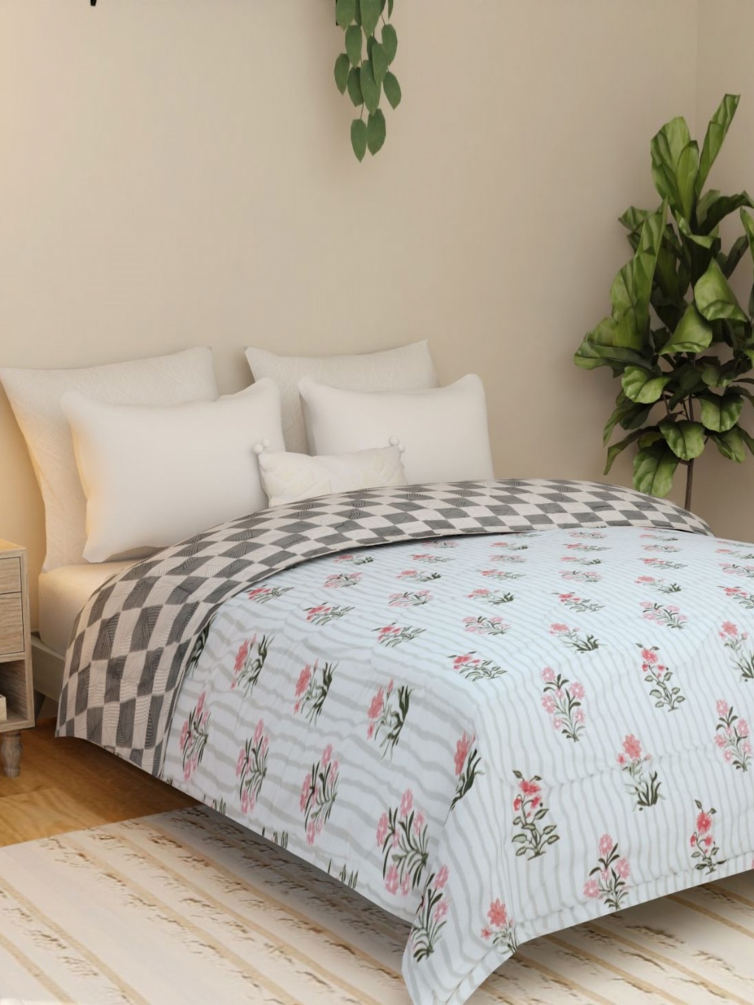 

Florida Flyn Sea Green & Pink Floral Microfiber 800 GSM Double Bed Comforter