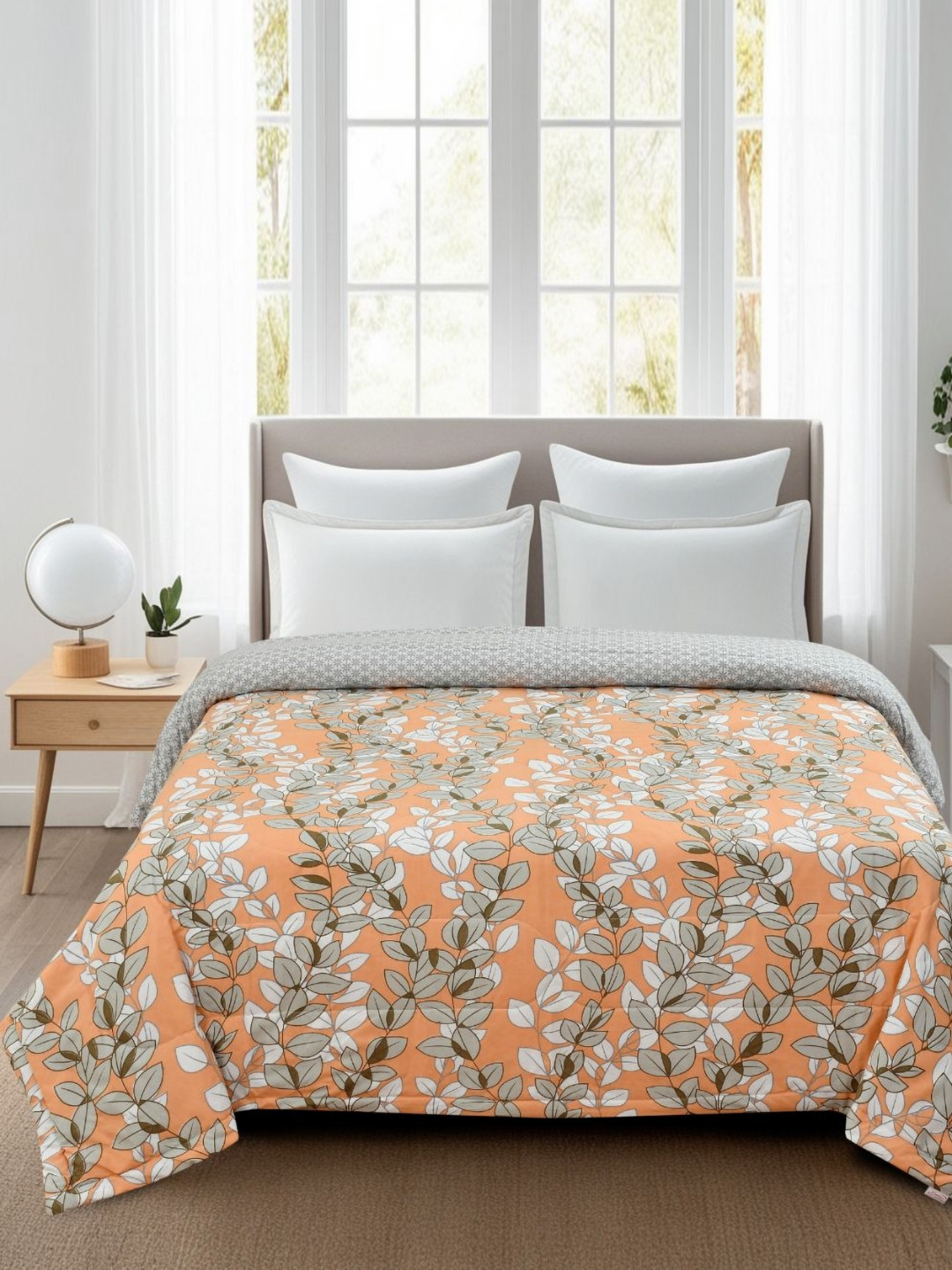 

Florida Prime Orange & White Floral Microfiber 300 GSM Double Bed Comforter