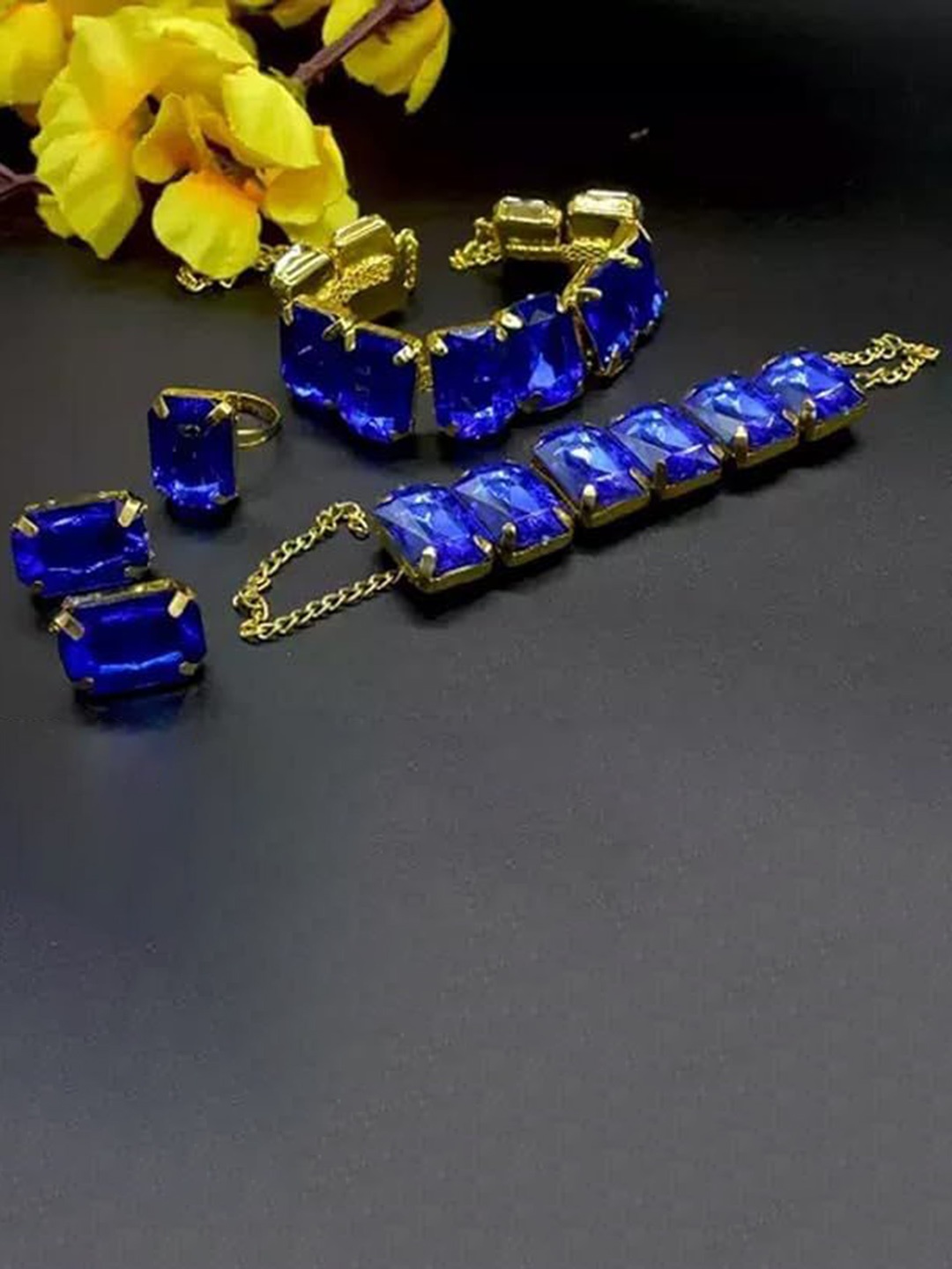 

Kezlin Gold-Plated American Diamond Stone Studded Jewellery Set
