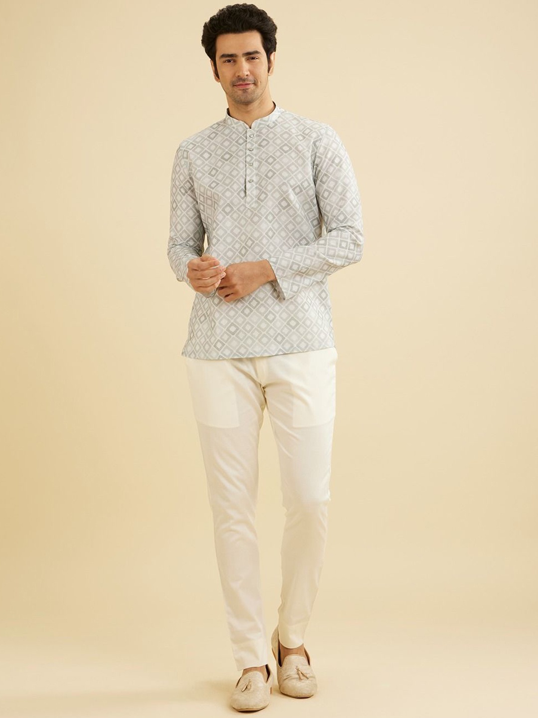 

Manyavar Geometric Printed Mandarin Collar Straight Short Kurta, White