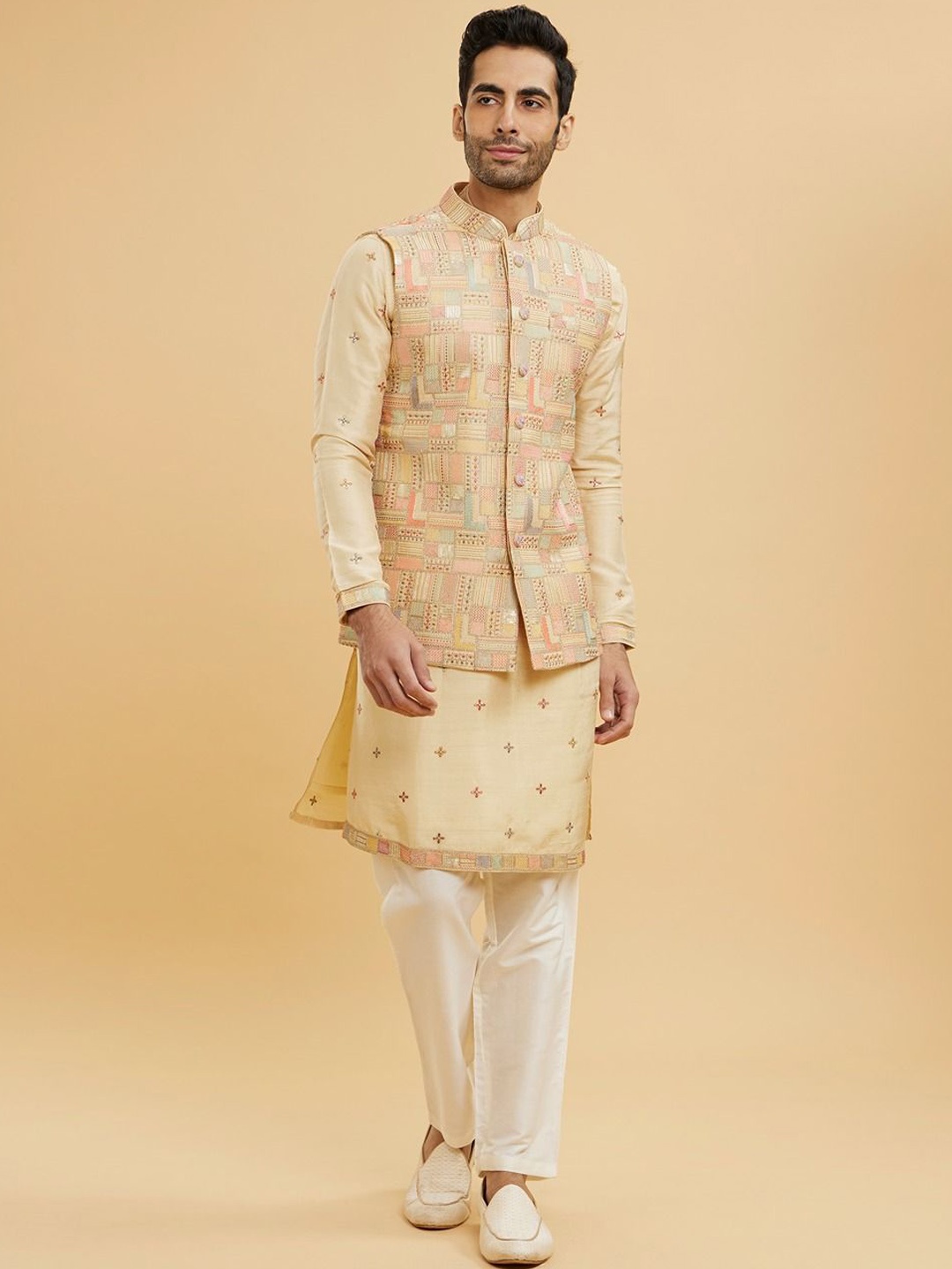 

Twamev Geometric Embroidered Mandarin Collar Straight Kurta With Trouser & Nehru Jacket, Beige