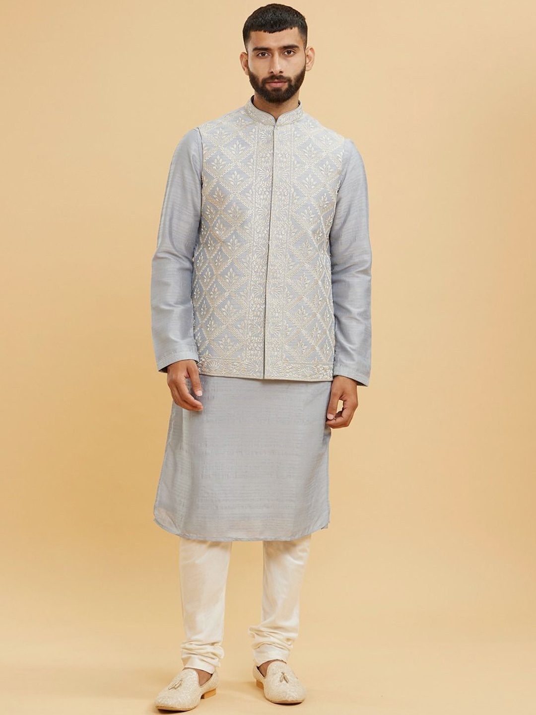 

Twamev Men Regular Thread Work Kurta with Churidar And Jacket, Grey