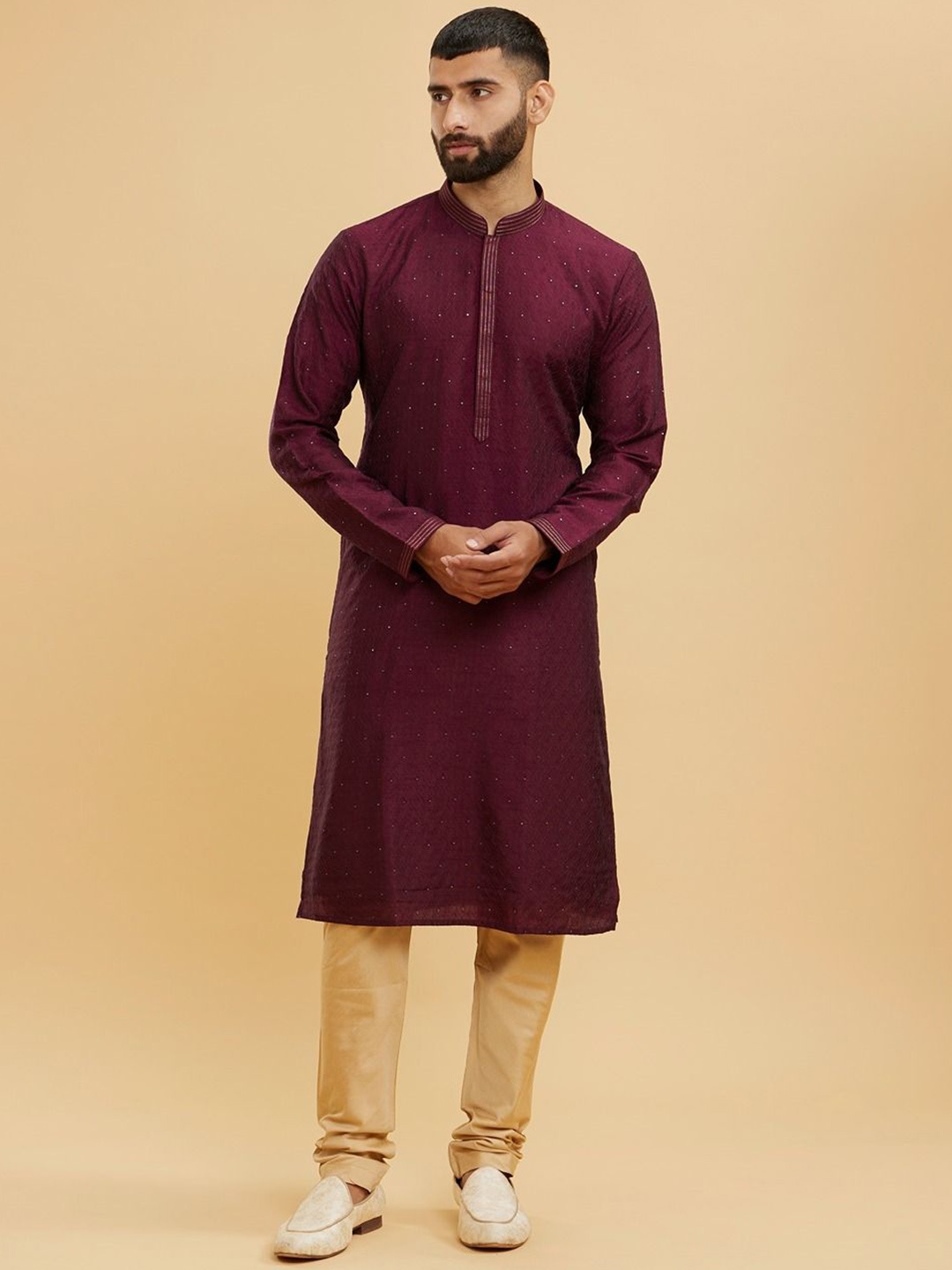 

Twamev Men Embroidered Mandarine Collar Sequinned Kurta with Churidar, Purple