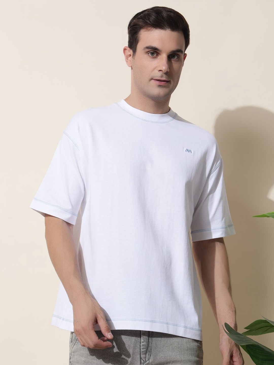 

MUWIN Men Solid Round Neck Cotton Relaxed Fit T-shirt, White