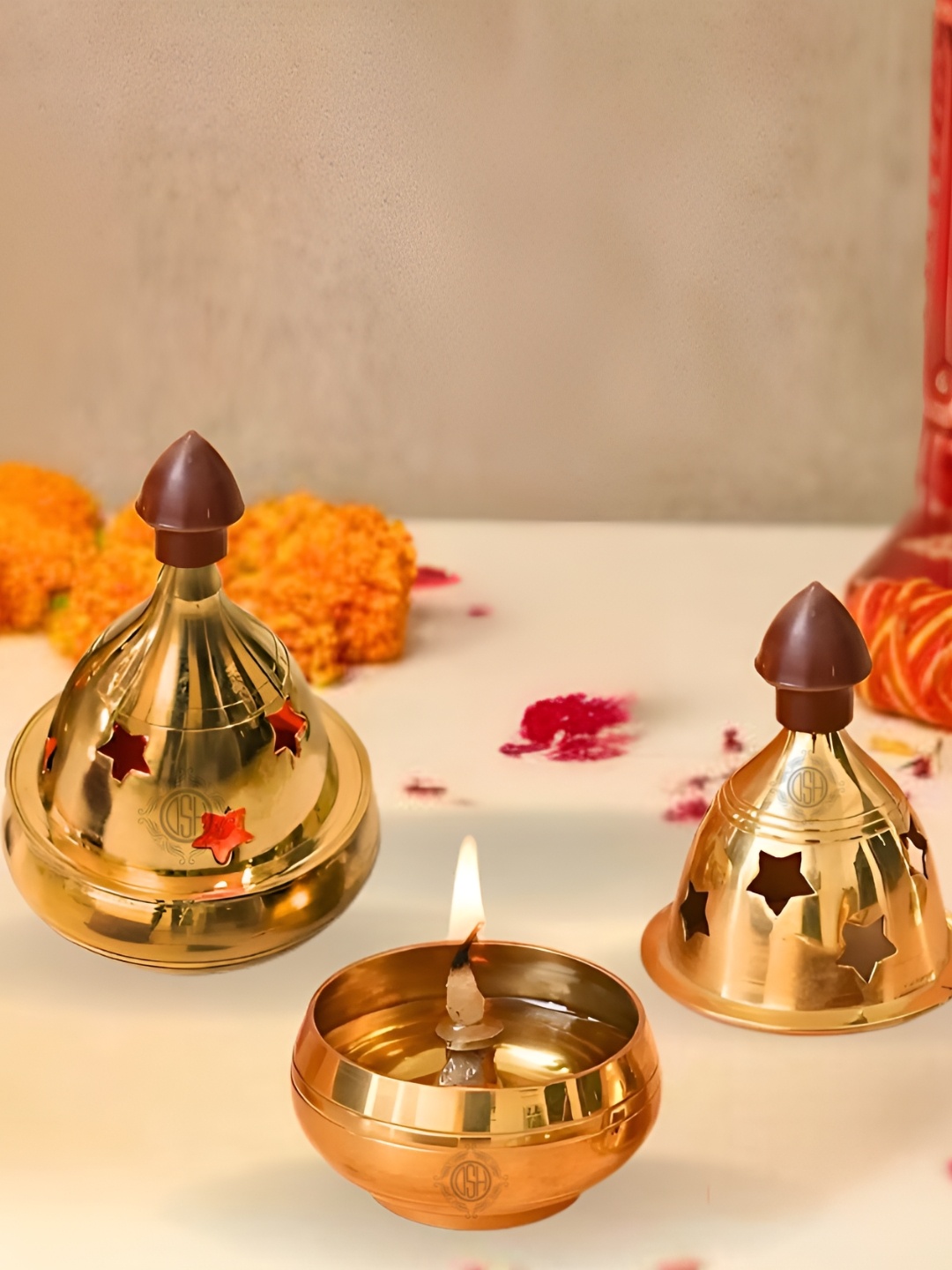 

DSH Crafting Your Curiosity Gold-Toned Brass Diya Pooja Essentials