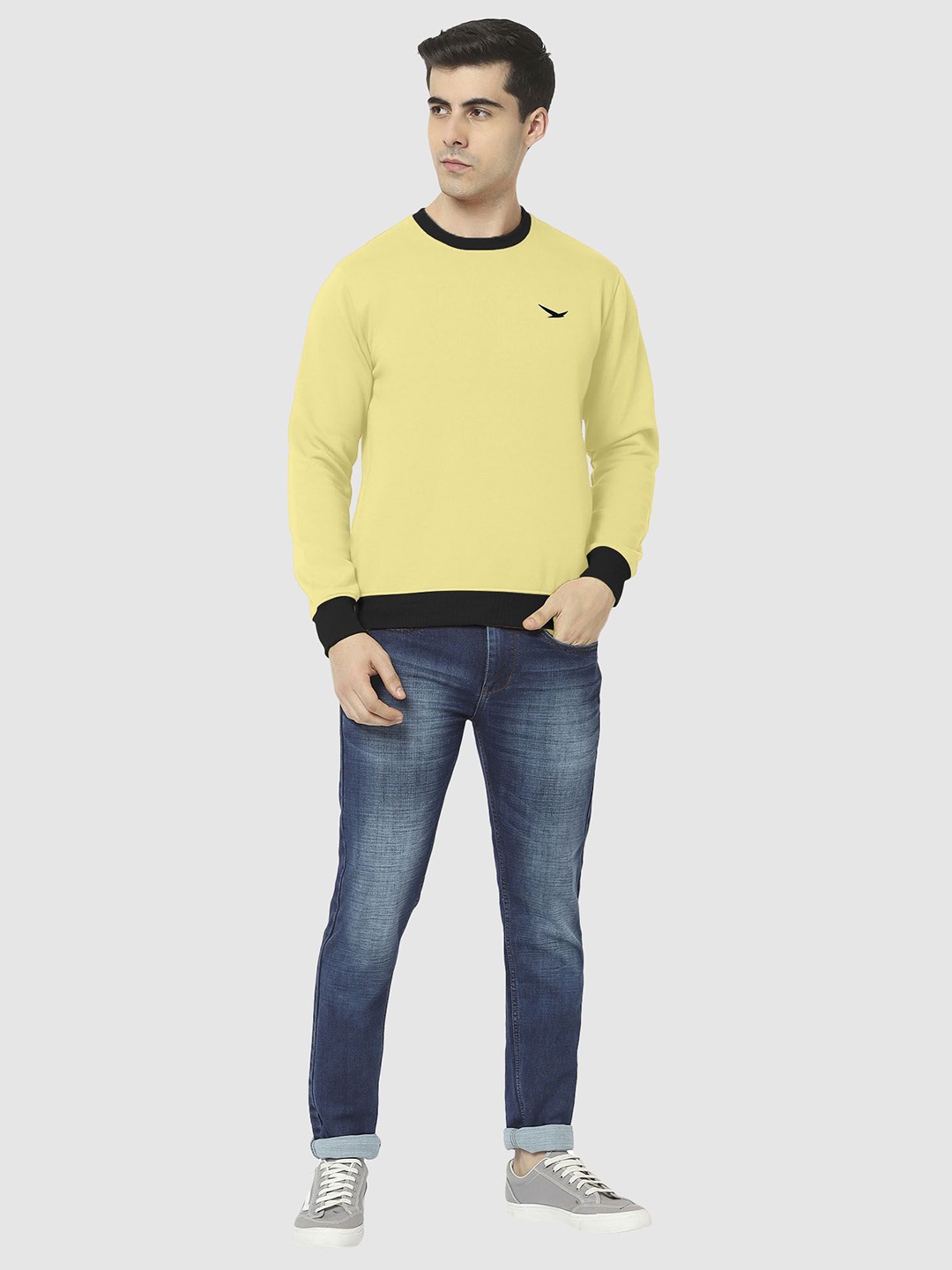 

HiFlyers Men Colourblocked Sweatshirt, Yellow