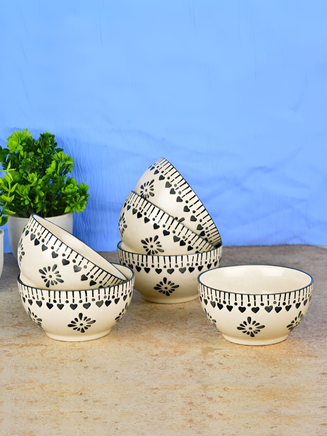 

StyleMyWay Off White 6 Pieces Printed Ceramic Dishwasher and Microwave Safe Serving Bowls