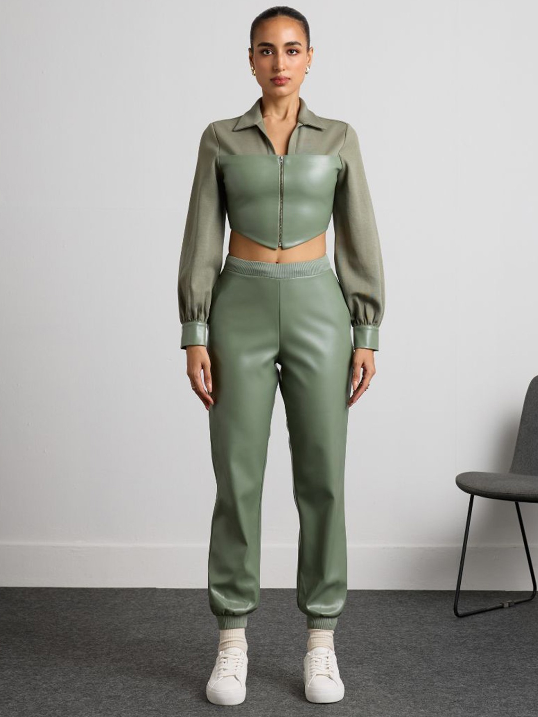 

Muvazo Leather Corset Crop Top, Green