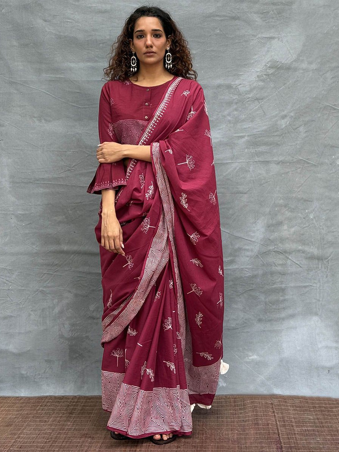 

Chidiyaa Soil Wings over Waters Blockprinted Cotton Saree, Maroon