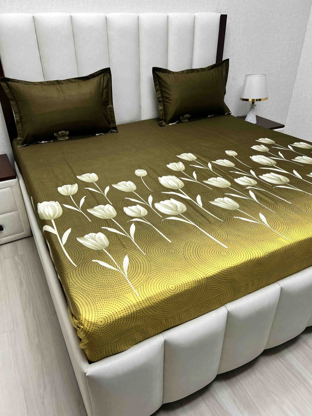 

Pure Decor Velar Sib Brown Floral Printed Cotton 300 TC King Bedsheet Set 2.74 x 2.74 m, Green