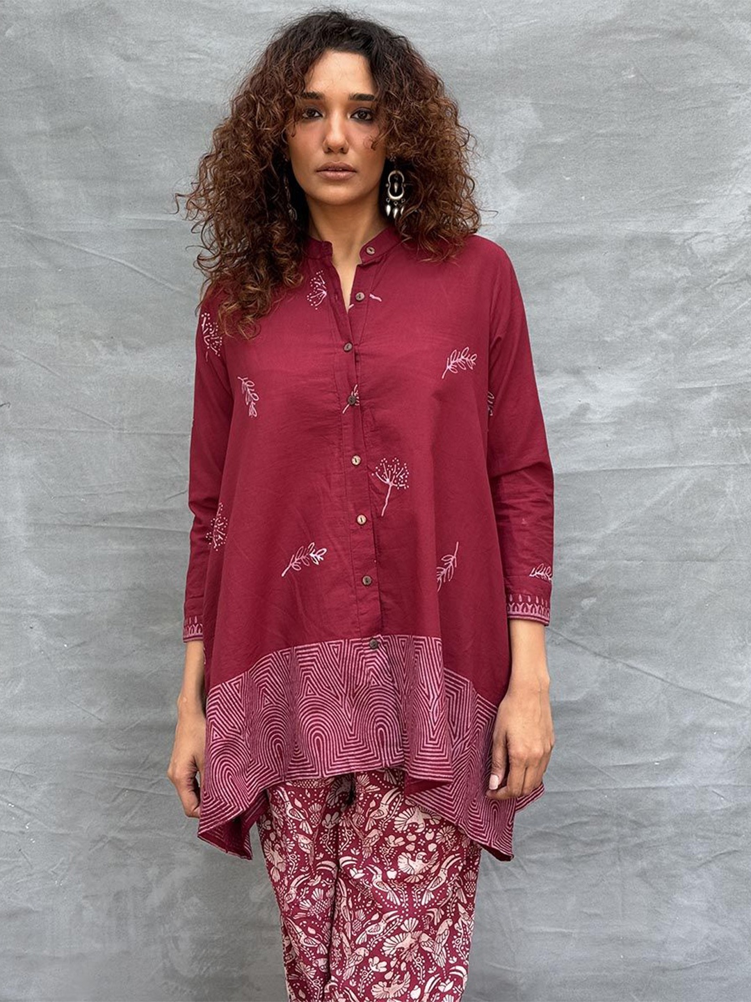 

Chidiyaa Soil Chirp of Dawn Blockprinted Cotton Top, Maroon