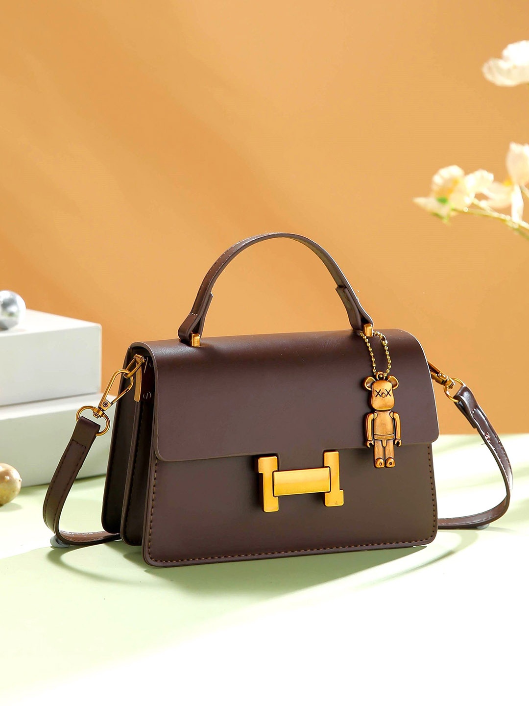 

Diva Dale Women Solid Crossbody Sling Bag, Brown