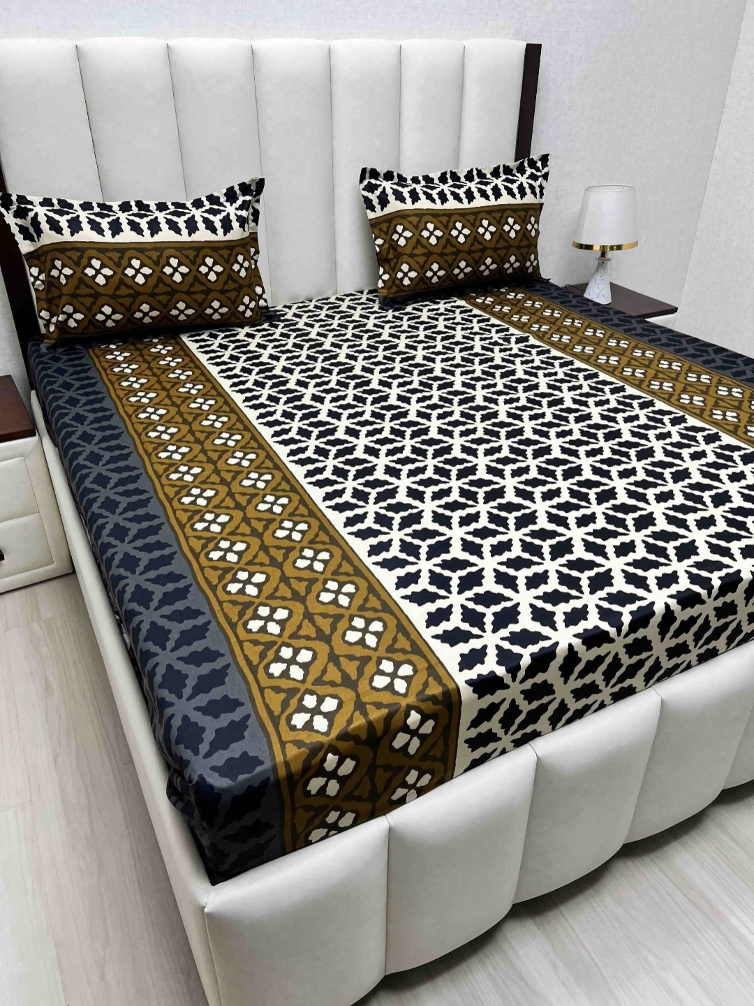 

Pure Decor Velar Sib Brown Geometric Printed Cotton 380 TC King Bedsheet Set 2.74 x 2.74 m