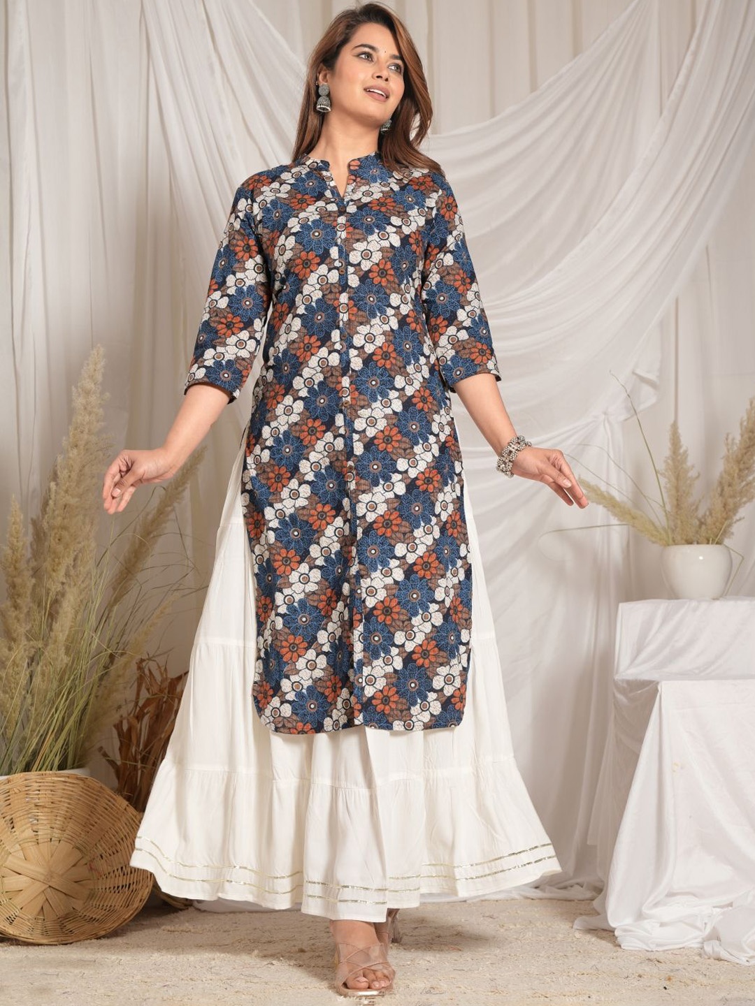 

Mehsoos Floral Printed Pure Cotton Straight Kurta With Skirt, Blue