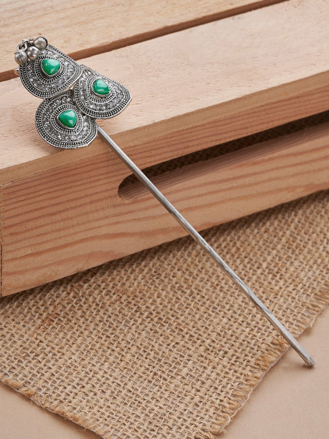 

TEEJH Women Sanika Silver Turquoise Hair Pin