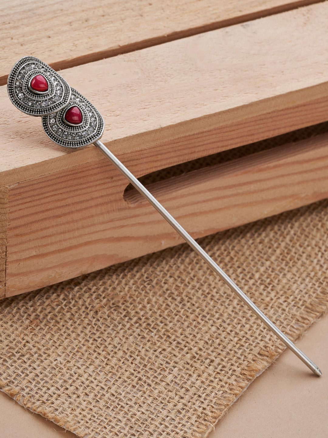 

TEEJH Women Shilpa Silver Mehroon Hairpin