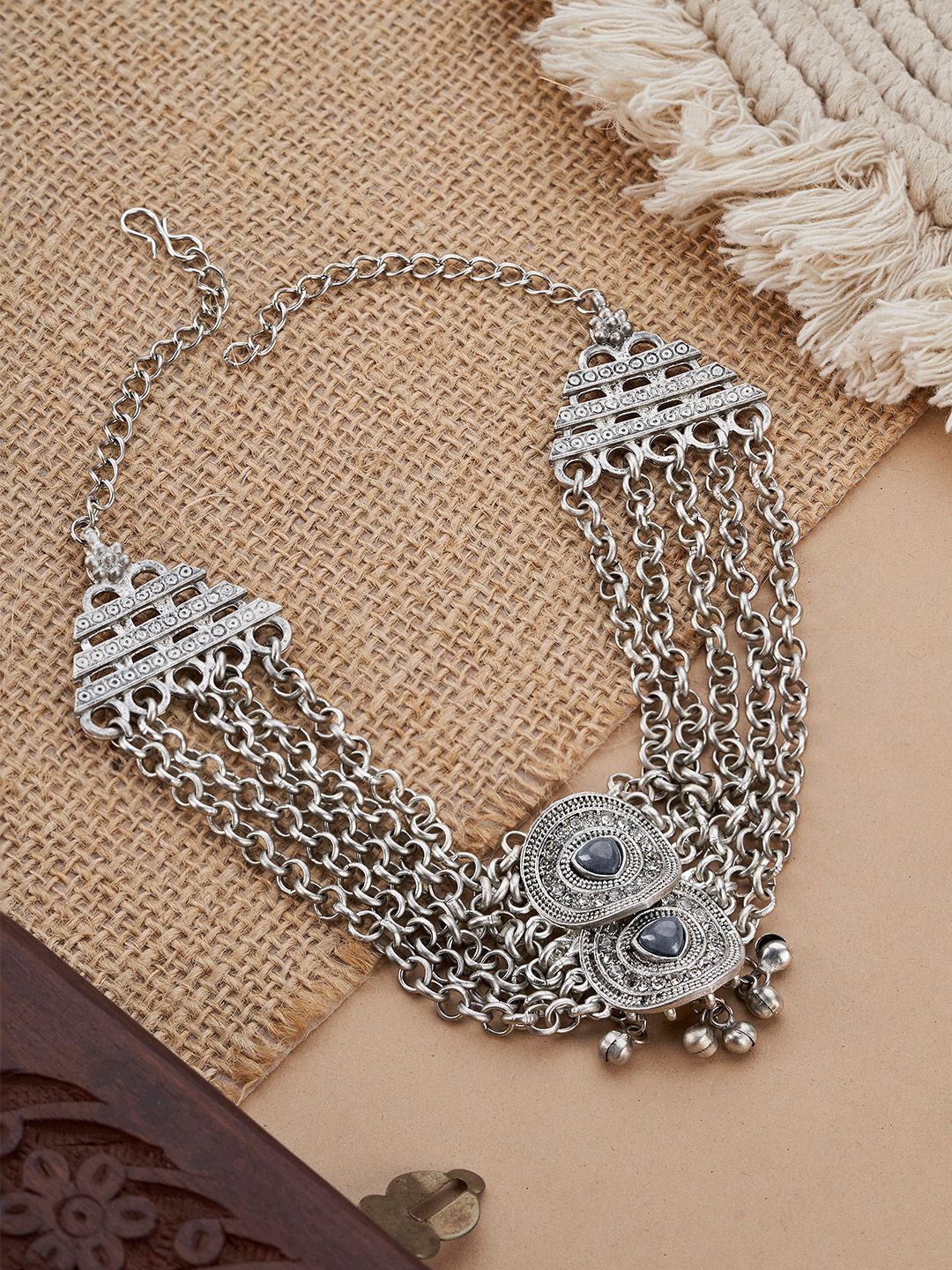 

TEEJH Kimakshi Silver-Plated Oxidised Necklace