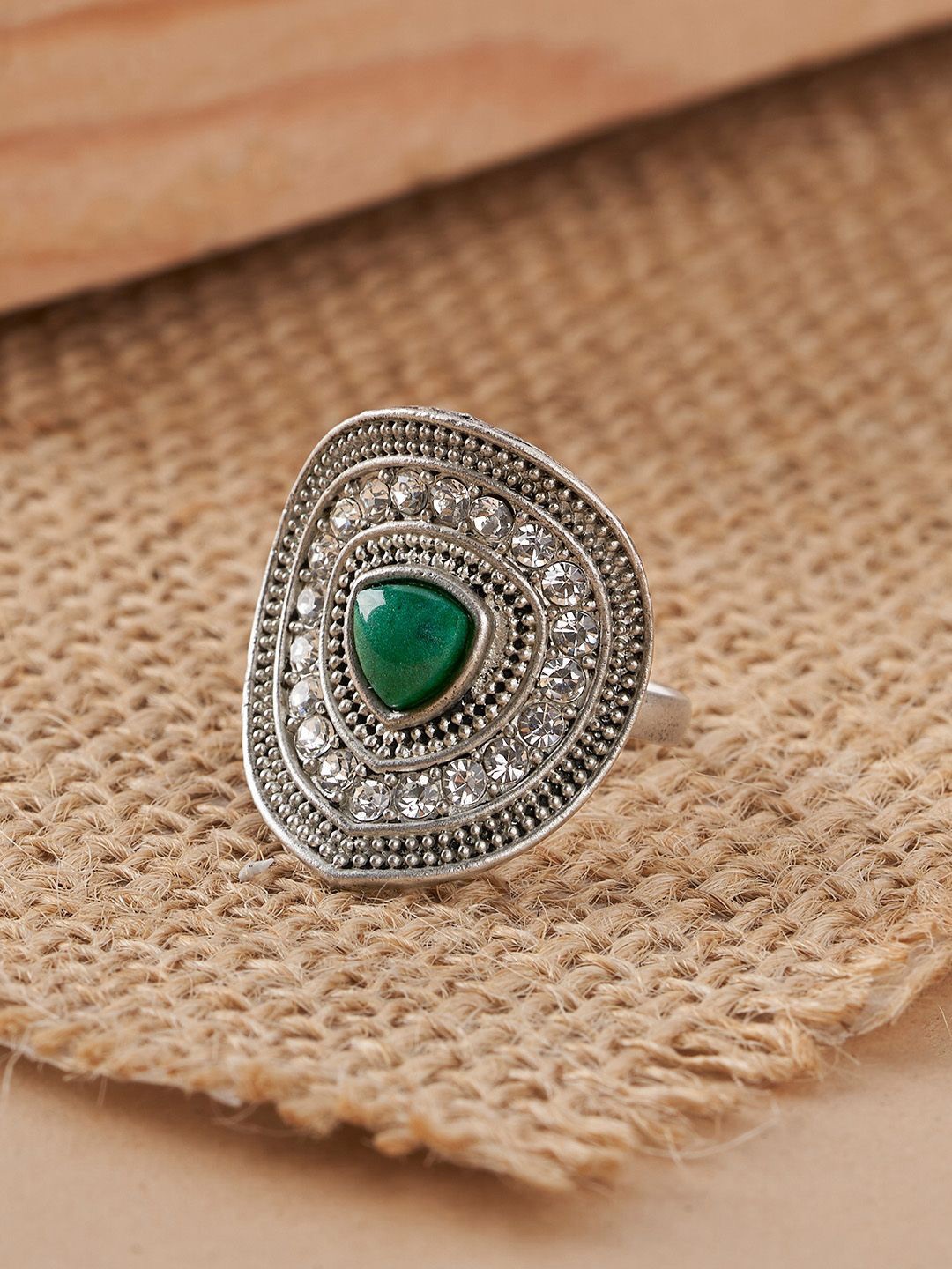

TEEJH Phool Silver Women Green Silver-Plated Gemstone Studded Ring