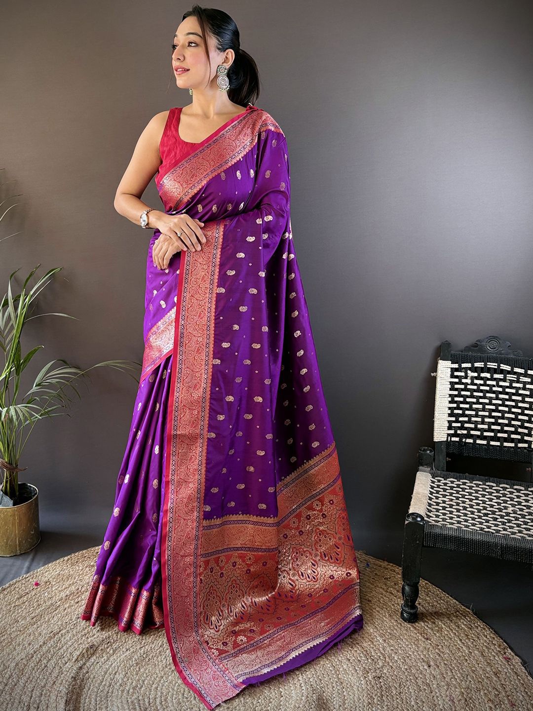 

Panzora Woven Design Zari Silk Blend Banarasi Saree, Purple