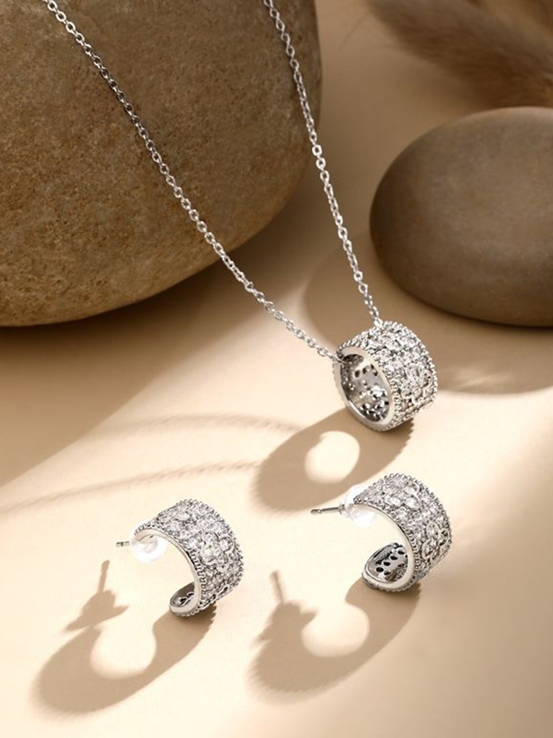 

Cierra Silver-Plated Cubic Zirconia Stone-Studded Pendant & Chain with Earrings