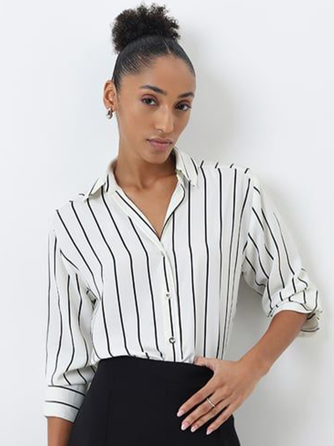 

Tulip Eden Women Relaxed Fit Spread Collar Vertical Striped Satin Casual Shirt, White