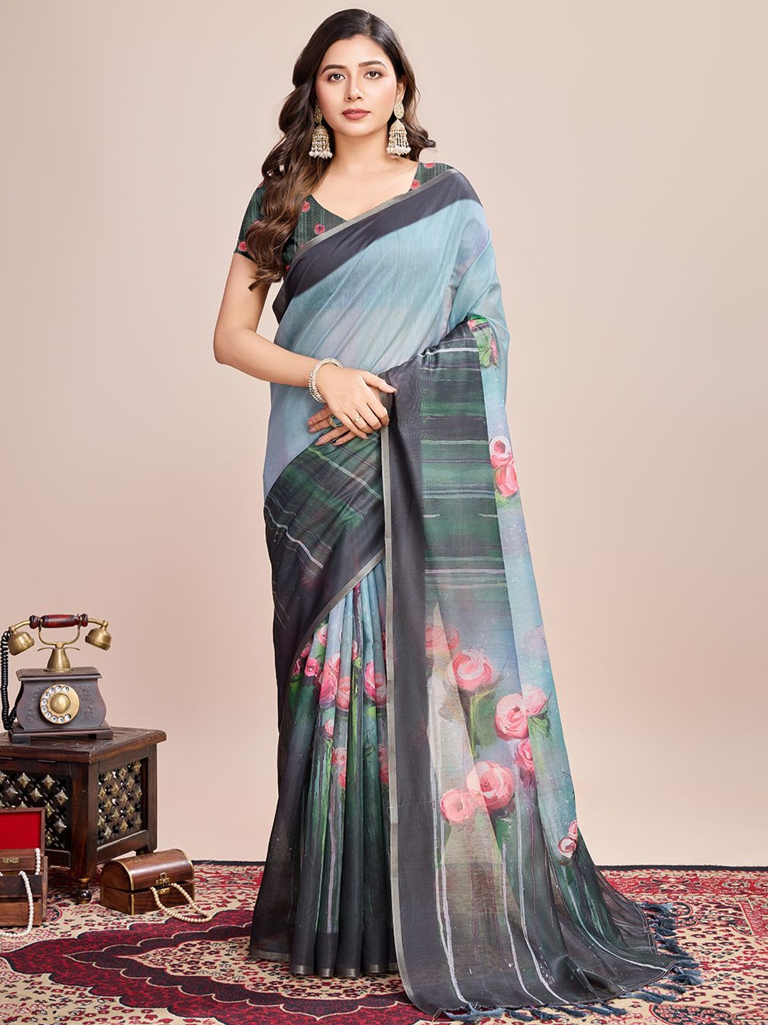 

Panzora Floral Printed Saree with Blouse Piece, Blue