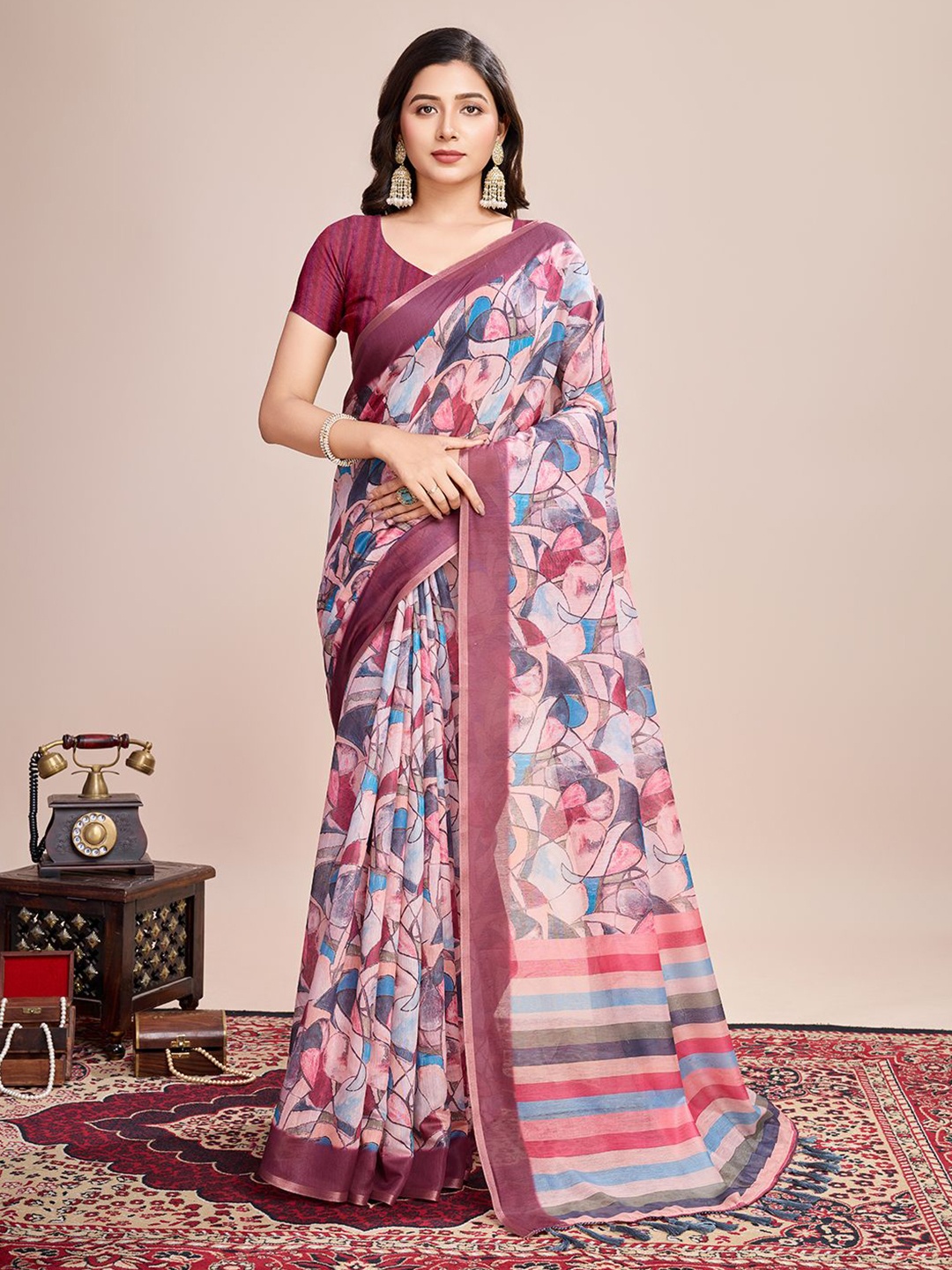 

Panzora Printed Saree With Unstitched Blouse Piece, Purple