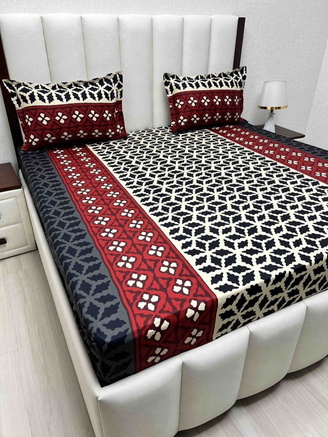 

Pure Decor Velar Sib Red Printed Pure Cotton 260 TC King Bedsheet Set 2.74 x 2.74 m