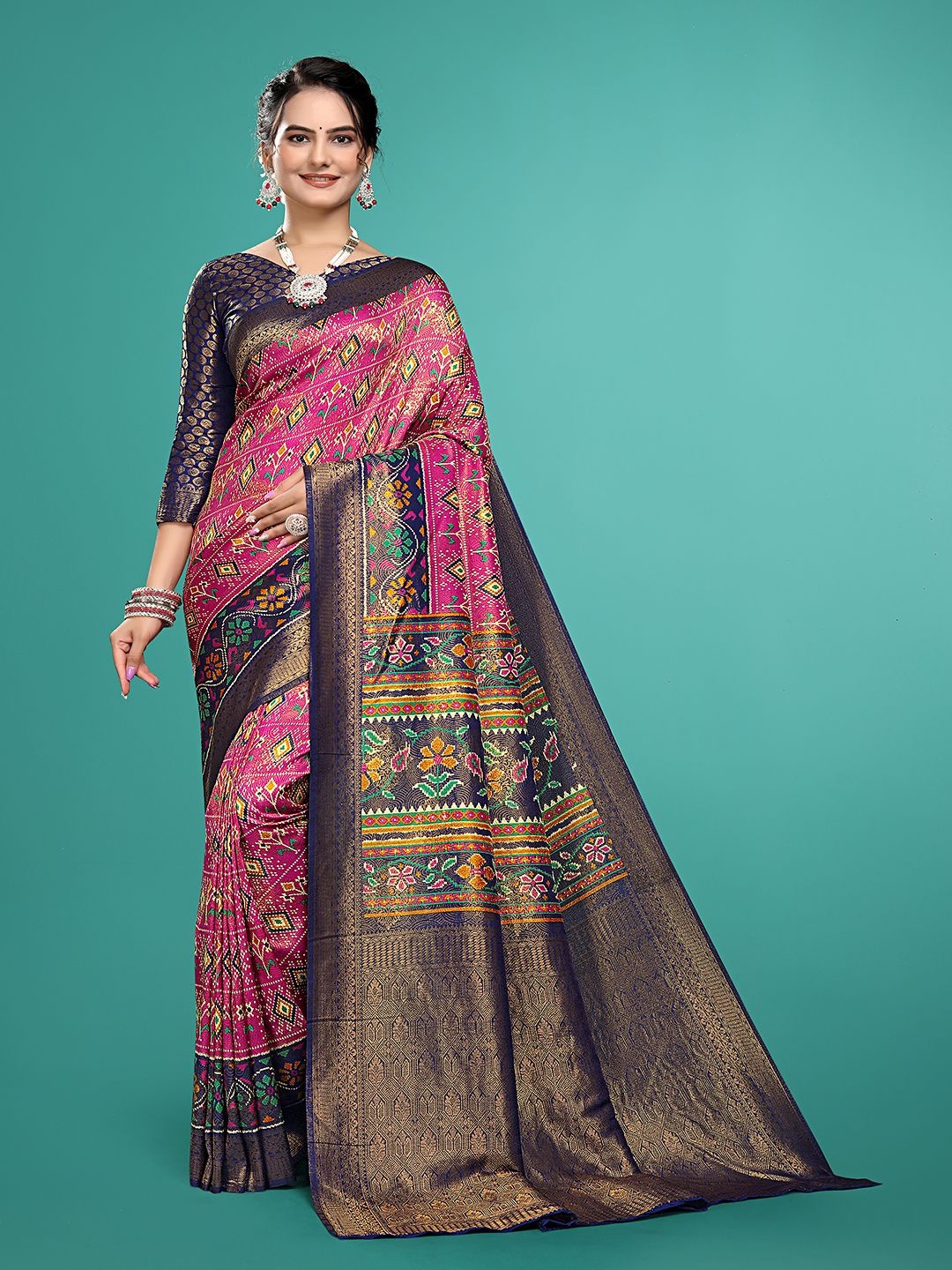 

Aagiri Ethnic Motifs Woven Design Zari Pure Silk Banarasi Saree, Pink