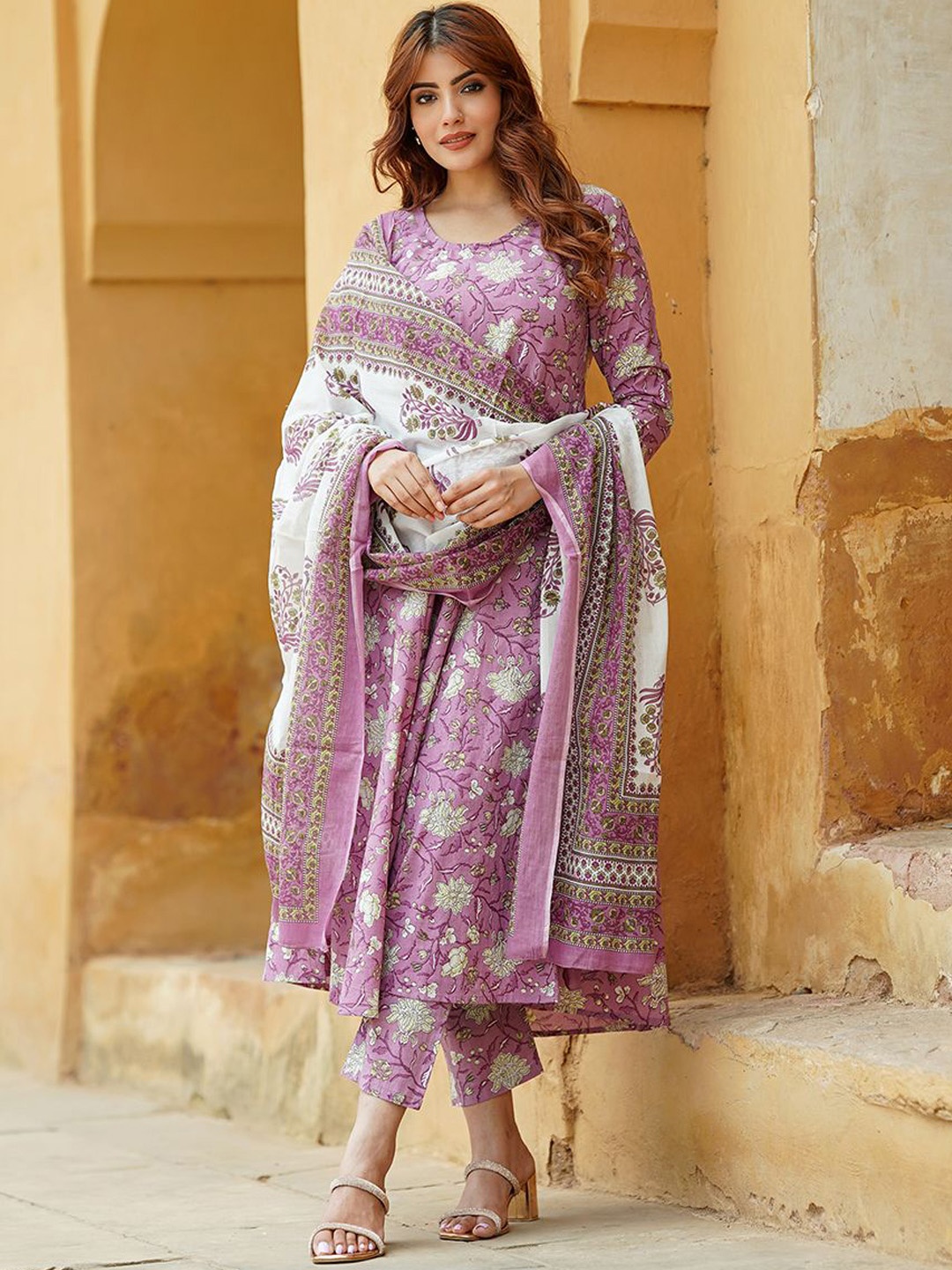 

Jaitpuriya Floral Printed Pure Cotton Anarkali Kurta With Trousers And Dupatta, Mauve