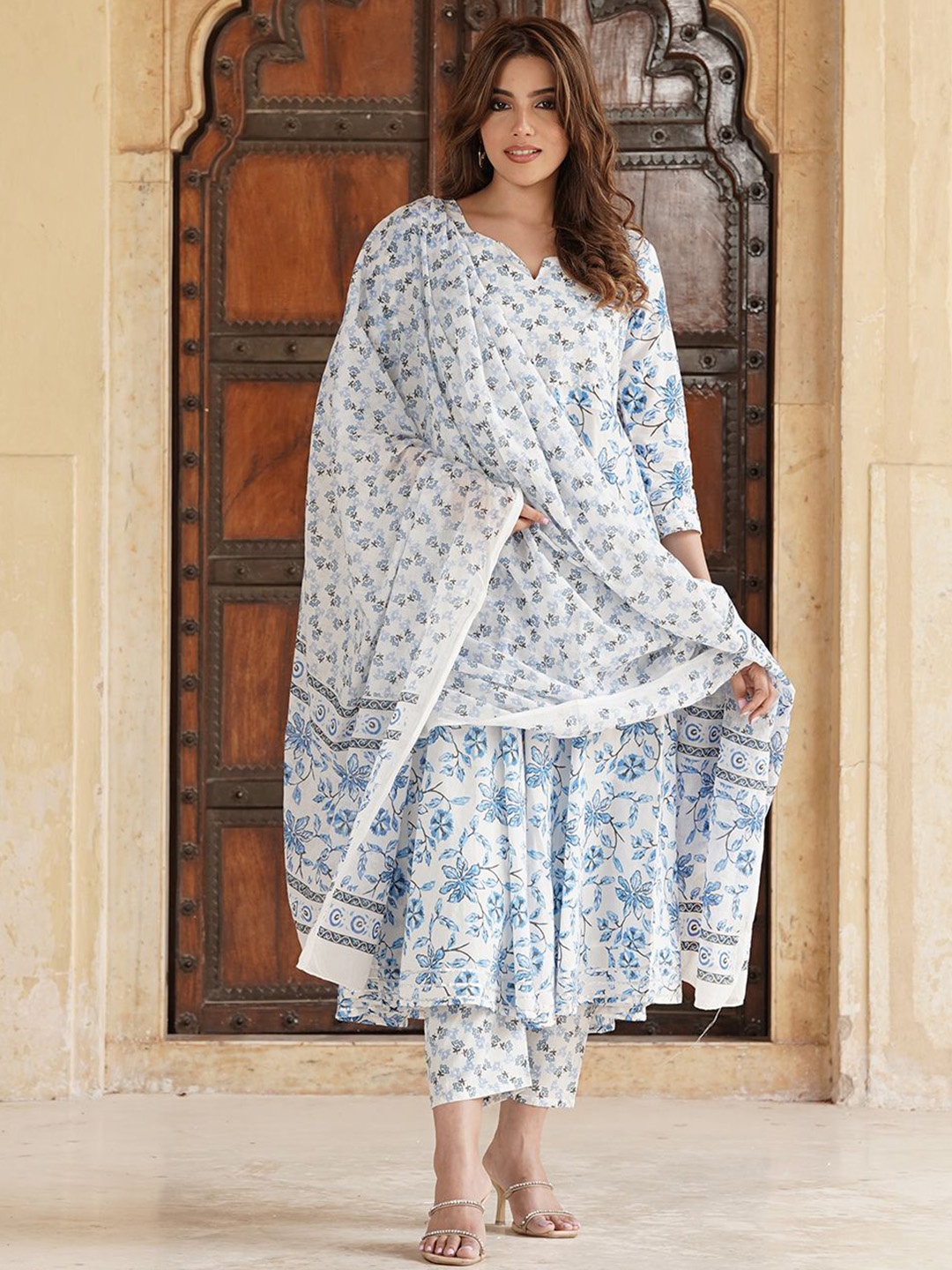 

Jaitpuriya Floral Printed Pure Cotton Notch Neck Anarkali Kurta With Trouser & Dupatta, Blue