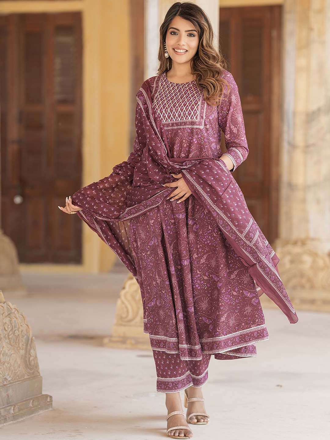 

Jaitpuriya Ethnic Motifs Printed Pure Cotton Anarkali Kurta With Trouser & Dupatta, Mauve