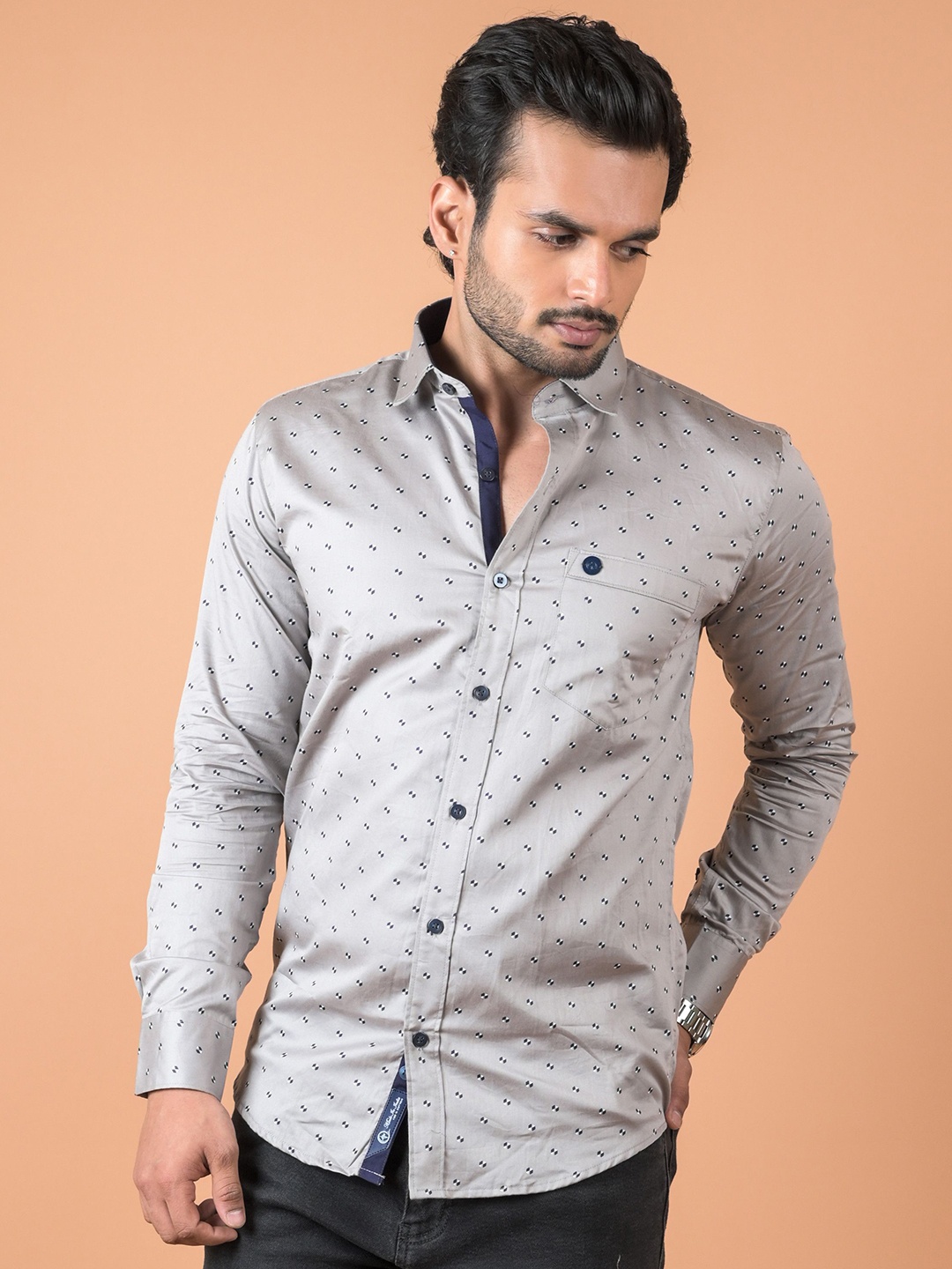 

INDIAN THREADS Men Relaxed Fit Spread Collar Geometric Printed Cotton Casual Shirt, Grey