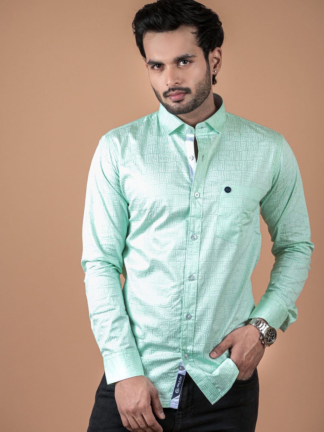 

INDIAN THREADS Men Relaxed Fit Spread Collar Geometric Printed Cotton Casual Shirt, Green