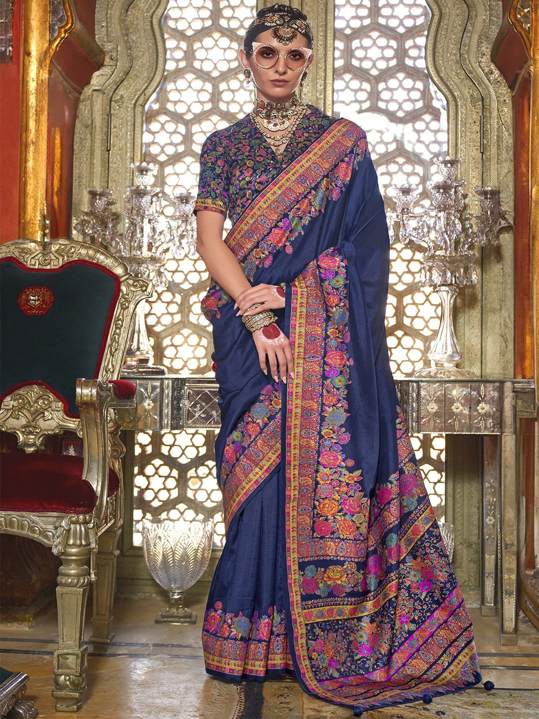 

MAHALASA Ethnic Motifs Printed Saree, Navy blue