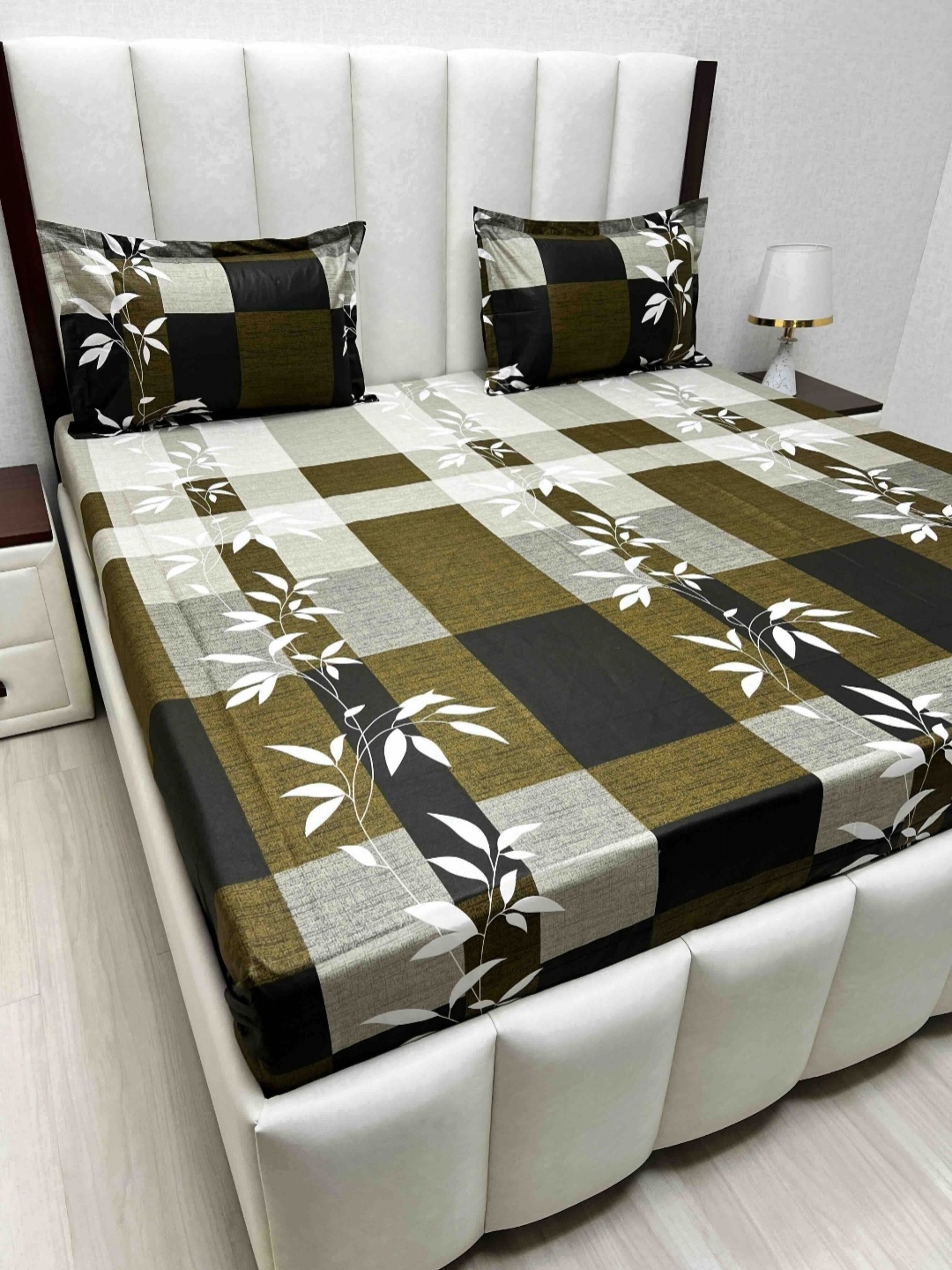 

Pure Decor Velar sib Green & White Floral Pure Cotton 250 TC King Bedsheet Set-2.74mx2.74m