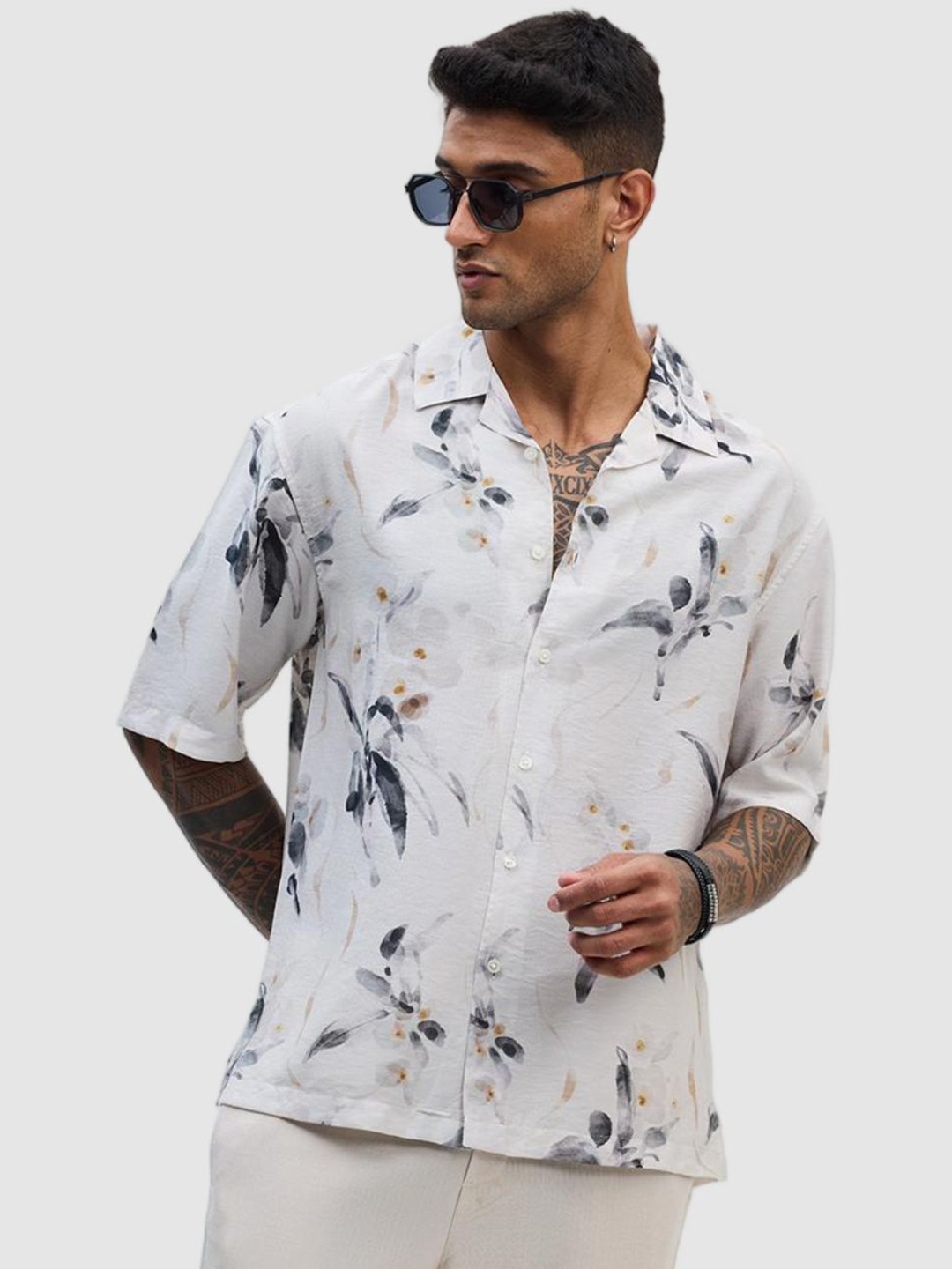 

Snitch Men Relaxed Boxy Fit Cuban Collar Floral Printed Casual Shirt, White