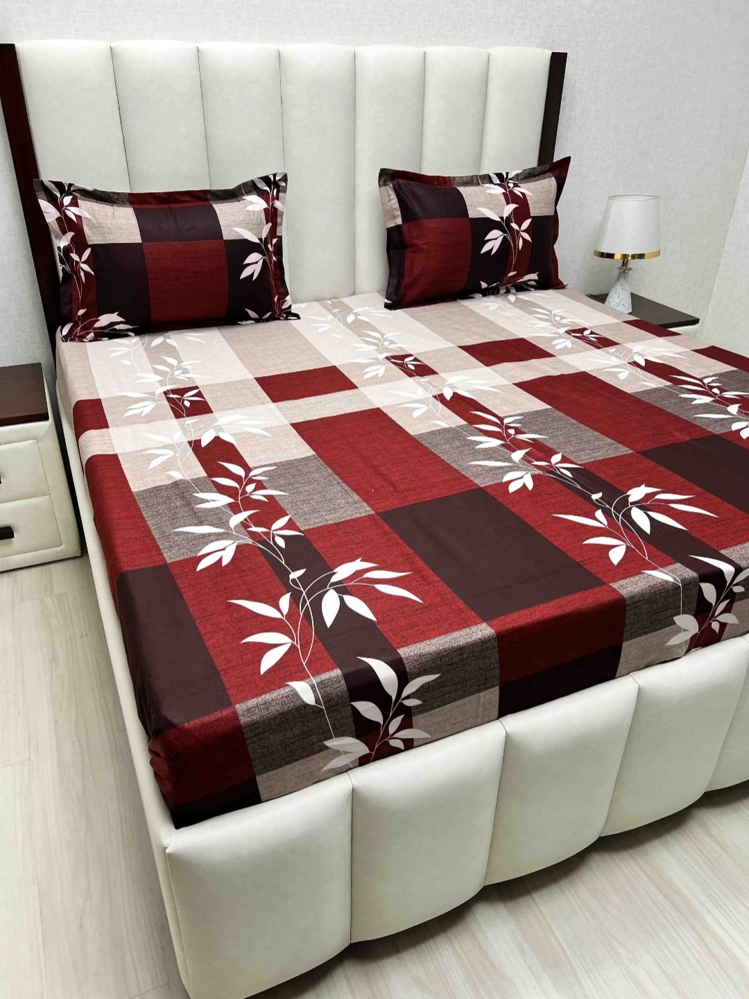 

Pure Decor Velar Sib Red & White Floral Pure Cotton 240 TC King Bedsheet Set-2.74mx2.74m