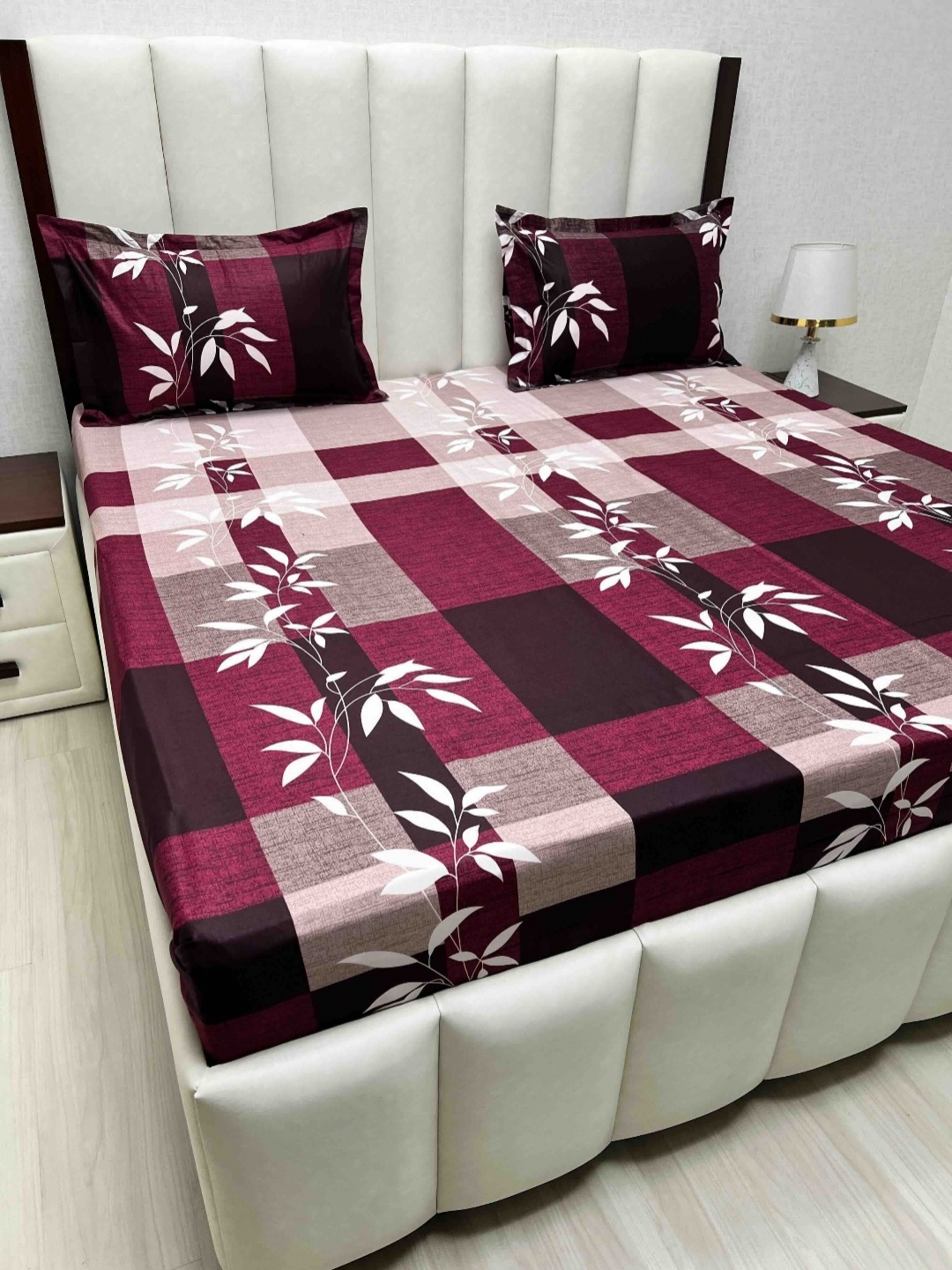 

Pure Decor Velar Sib Purple & White Floral Pure Cotton 230TC King Bedsheet Set-2.74mx2.74m