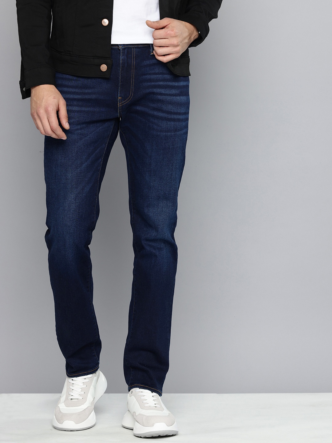 

Levis Men 511 Slim Fit Light Fade Stretchable Jeans, Blue