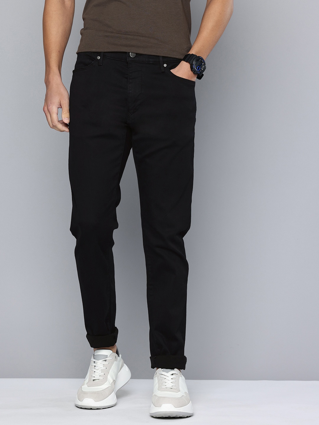 

Levis Men 512 Slim Tapered Fit Stretchable Jeans, Black