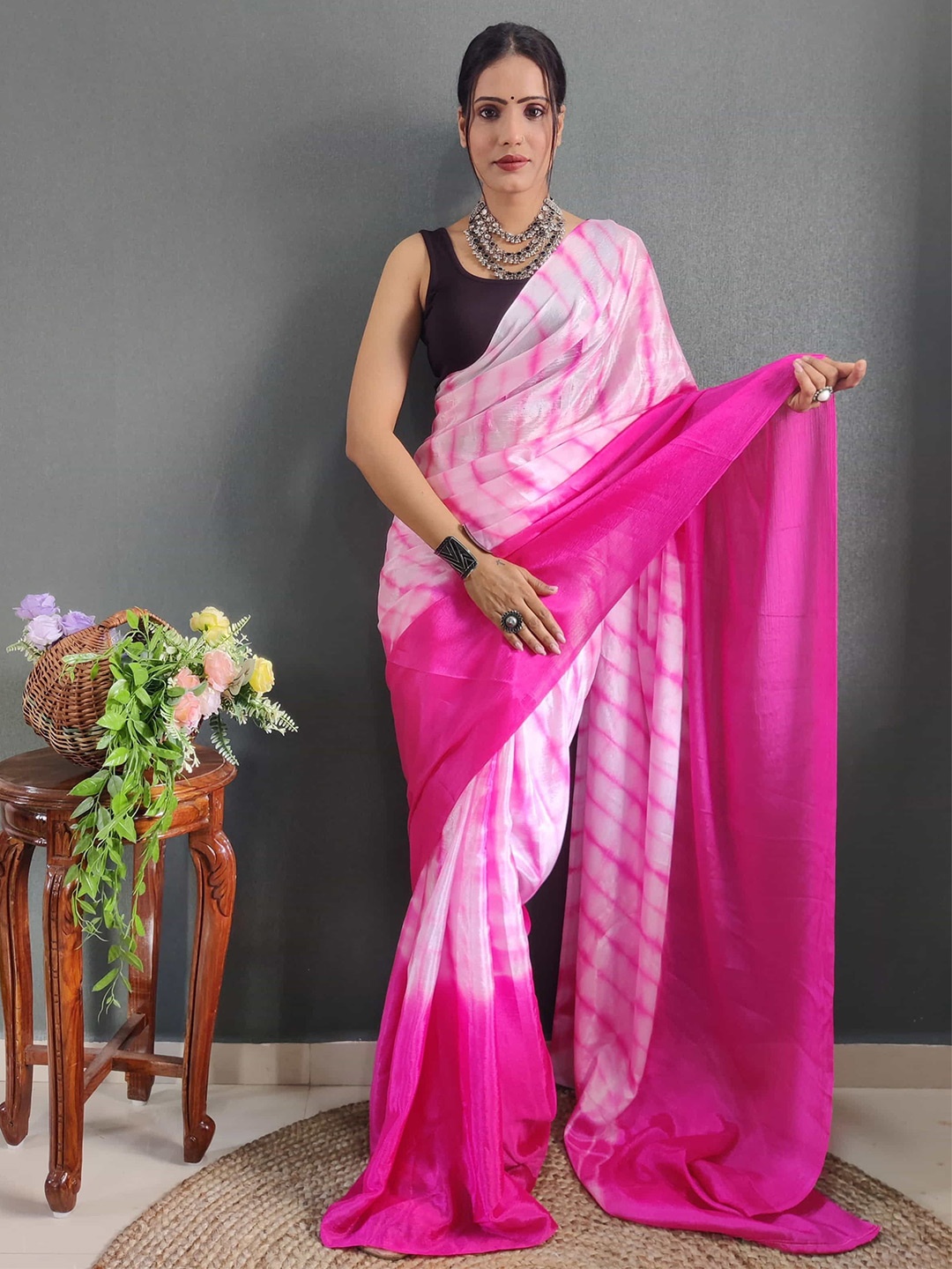

Mitera Tie and Dye Ready to Wear Saree, Pink