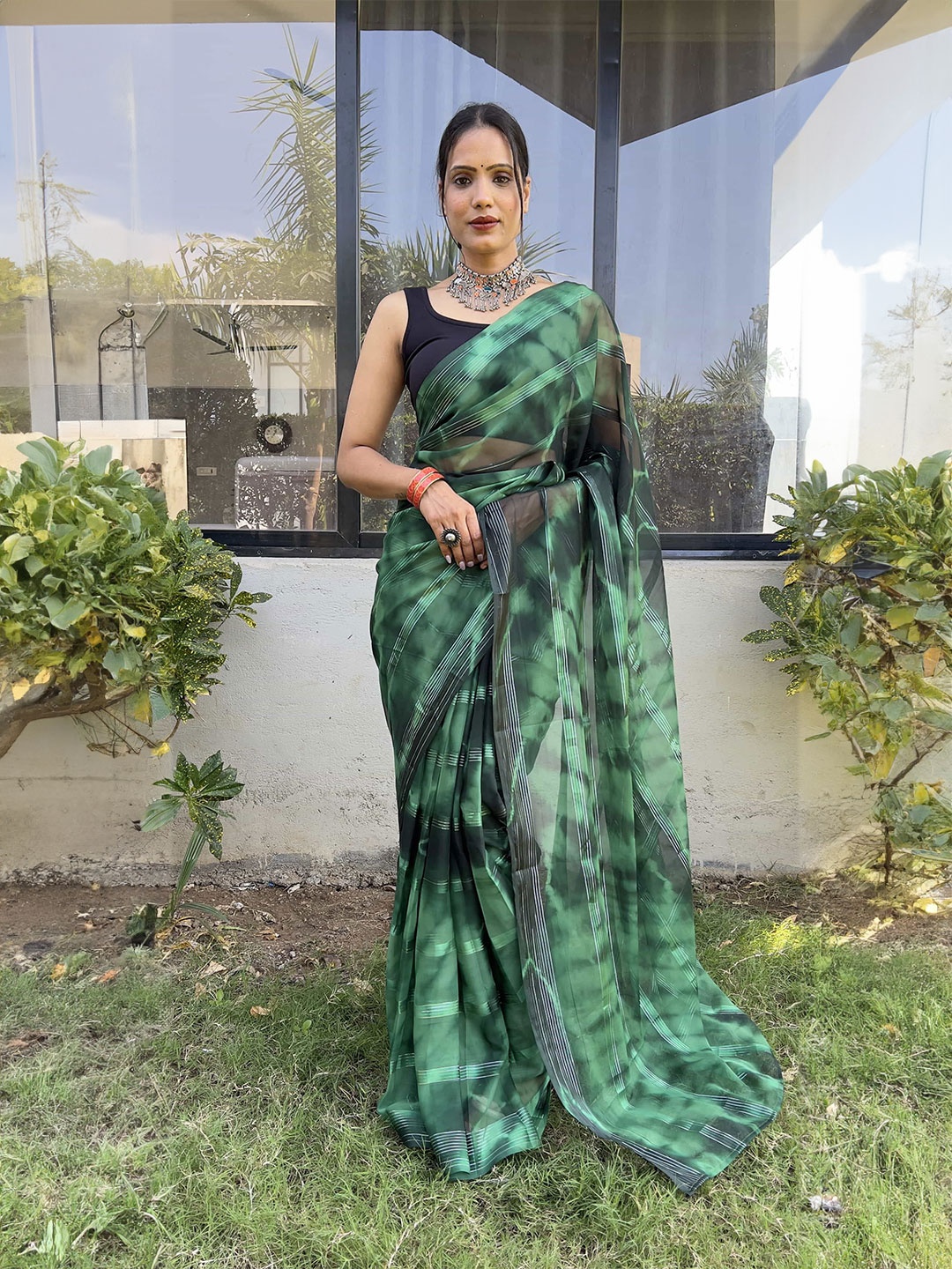 

Mitera Tie and Dye Pure Georgette Ready to Wear Saree, Green