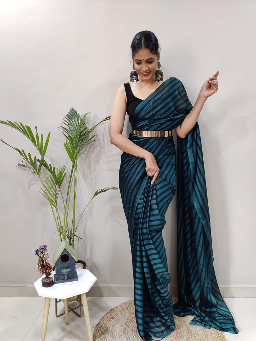 

Mitera Striped Ready to Wear Saree, Blue