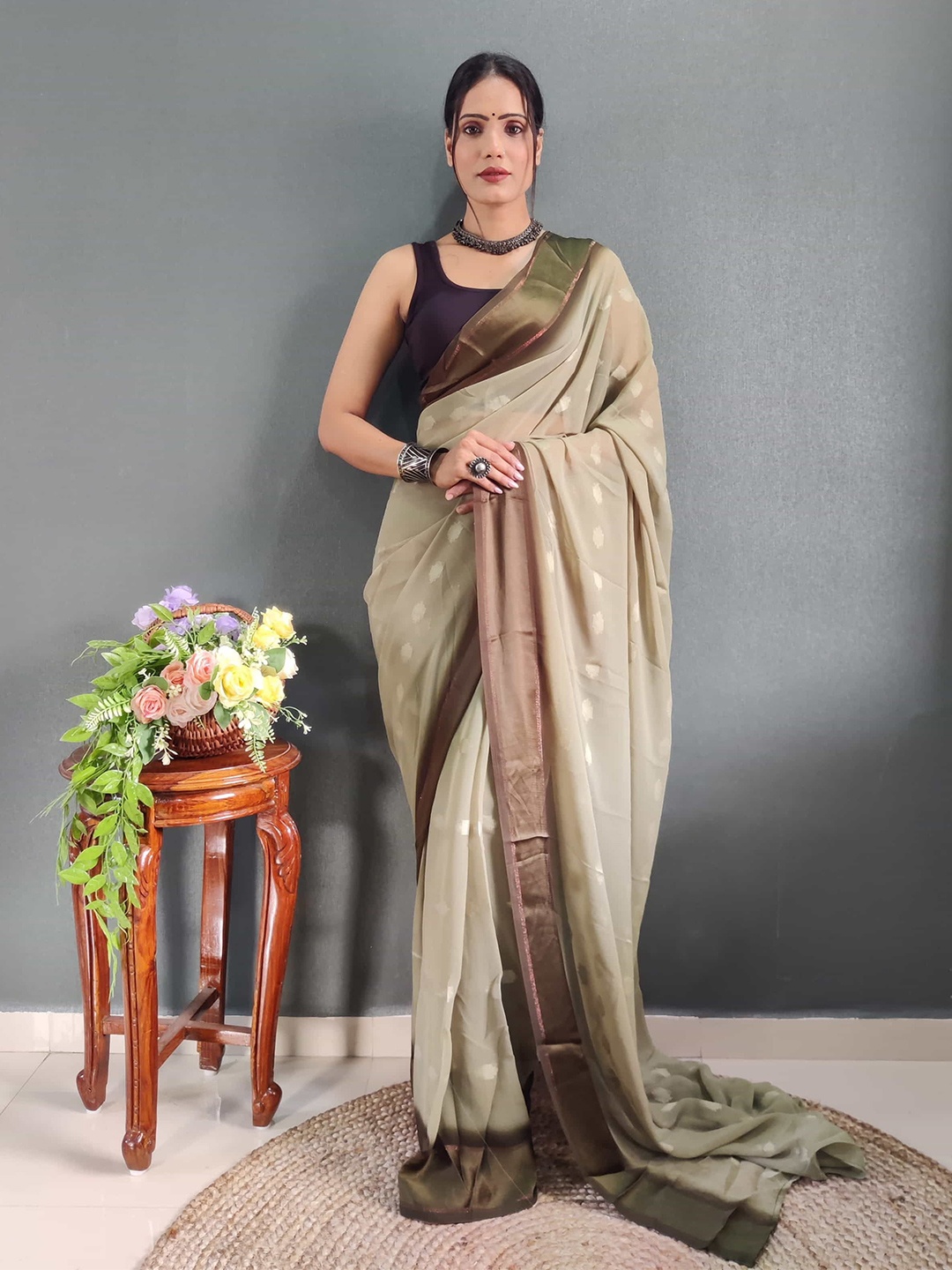 

Mitera Ethnic Motifs Woven Design Ready to Wear Saree, Brown
