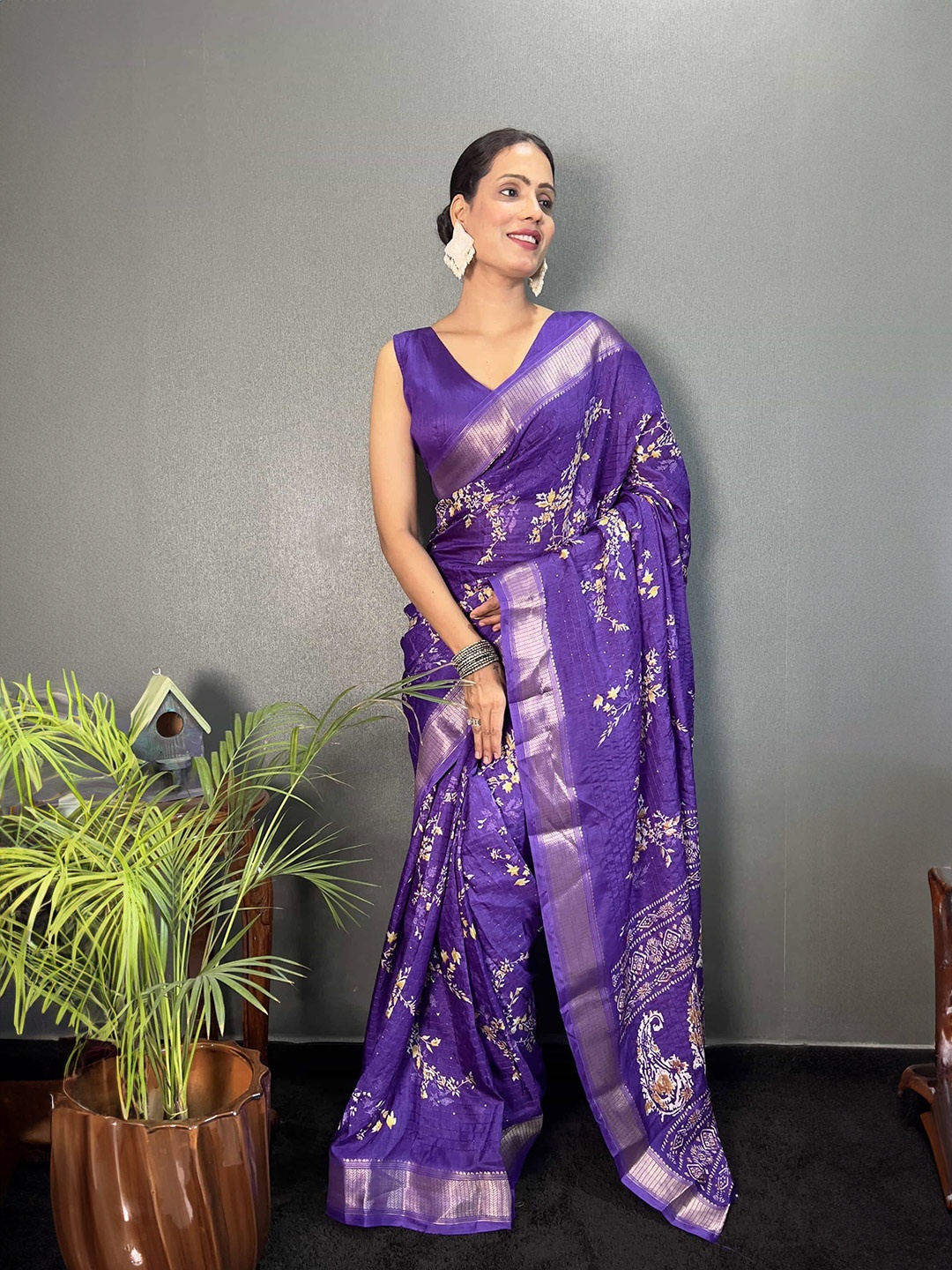 

Mitera Floral Printed Zari Pure Silk Ready to Wear Saree, Purple