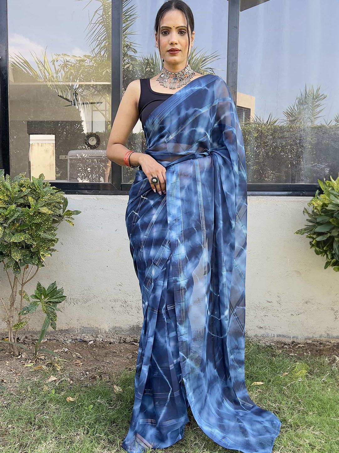 

Mitera Tie and Dye Pure Georgette Ready to Wear Saree, Blue