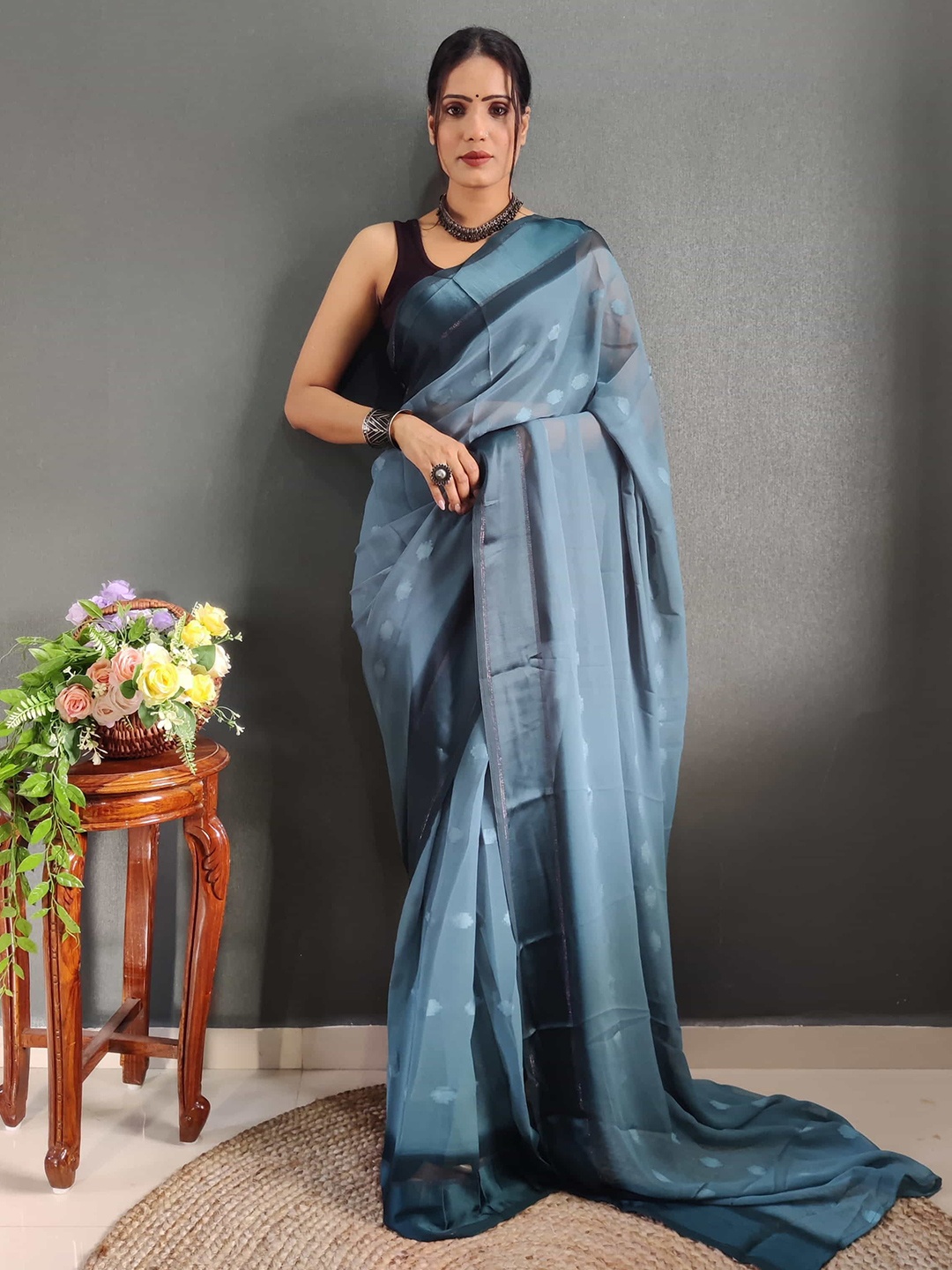 

Mitera Ethnic Motifs Woven Design Zari Ready to Wear Saree, Grey