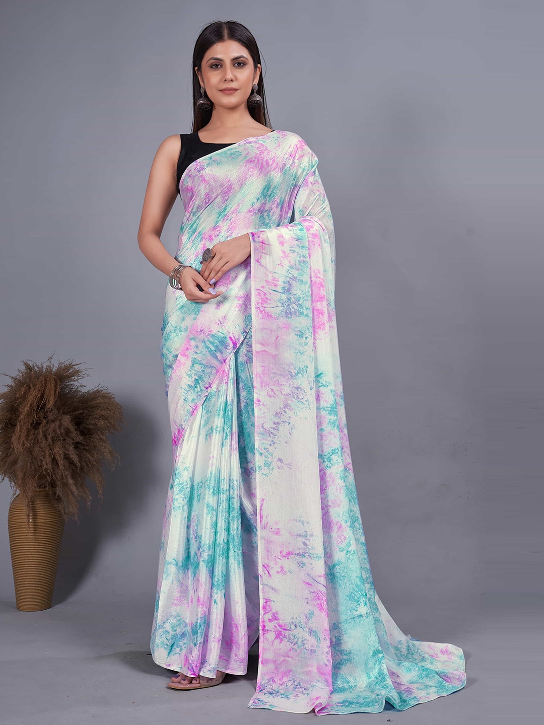 

Mitera Tie and Dye Pure Chiffon Ready to Wear Saree, White