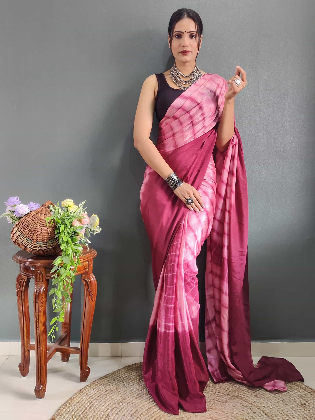 

Mitera Tie and Dye Ready to Wear Saree, Pink